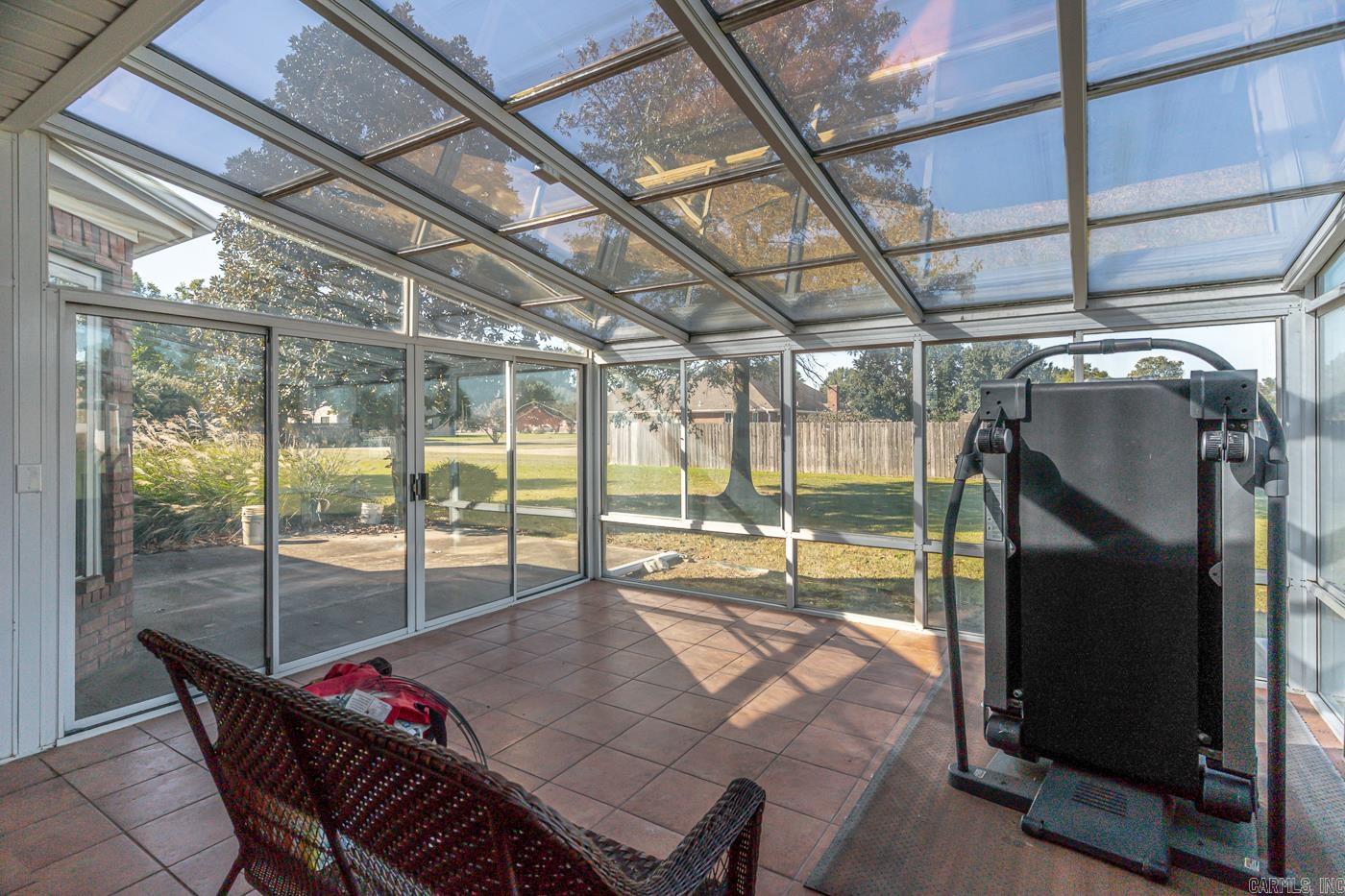 901 Balcom Ln Lane Trumann, AR 72472