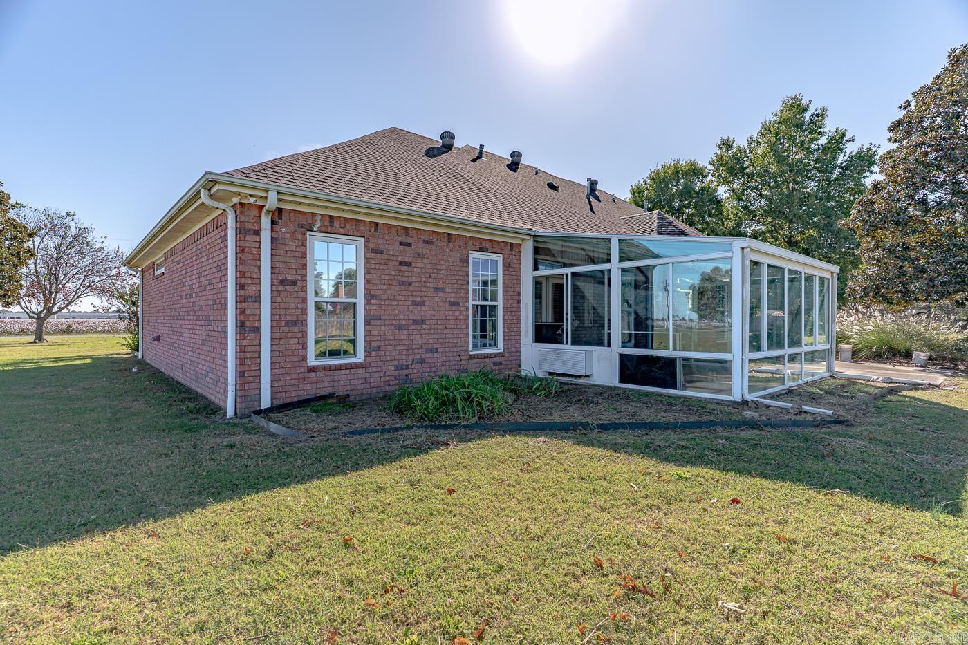 901 Balcom Ln Lane Trumann, AR 72472