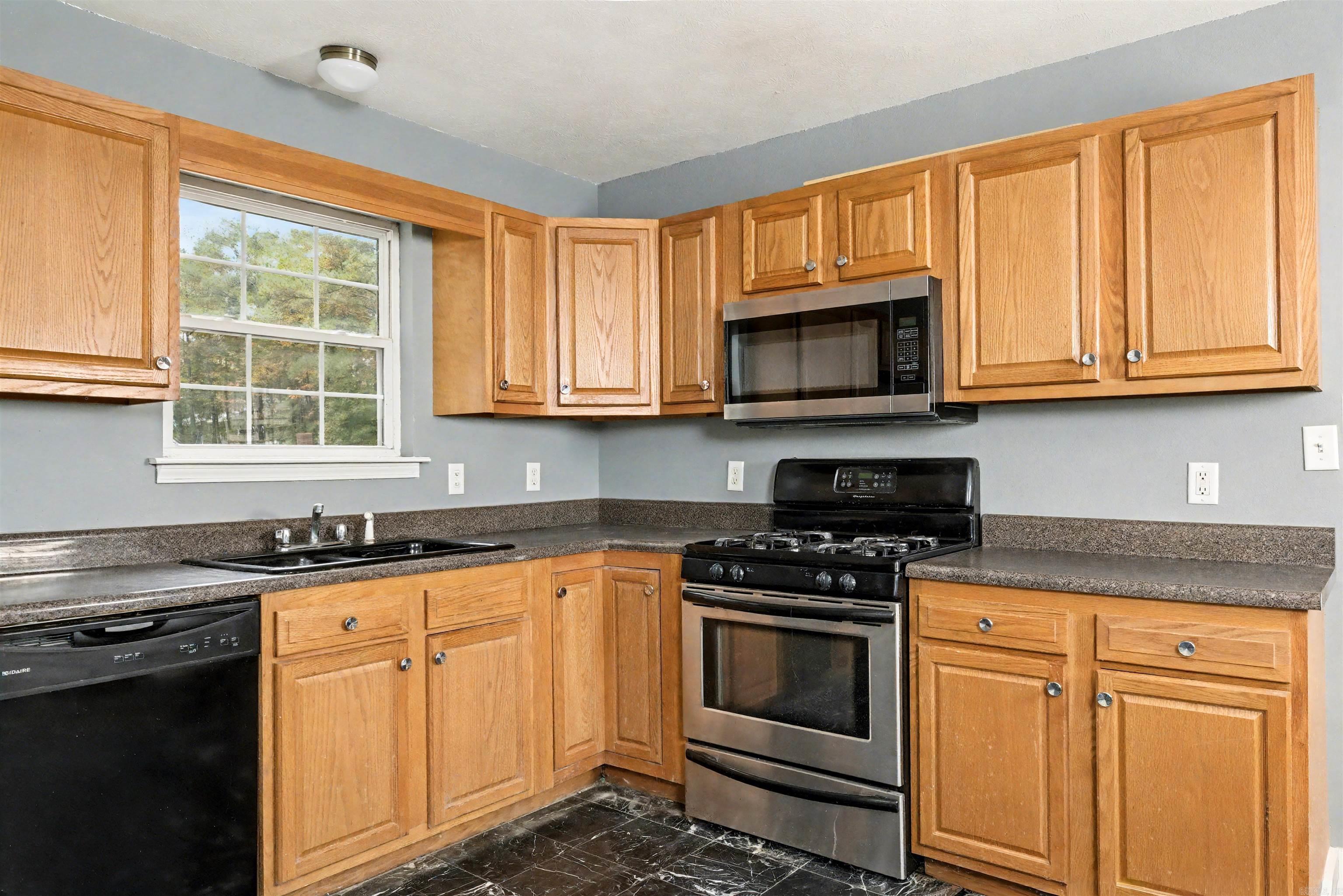 712 Michael Drive Redfield, AR 72132