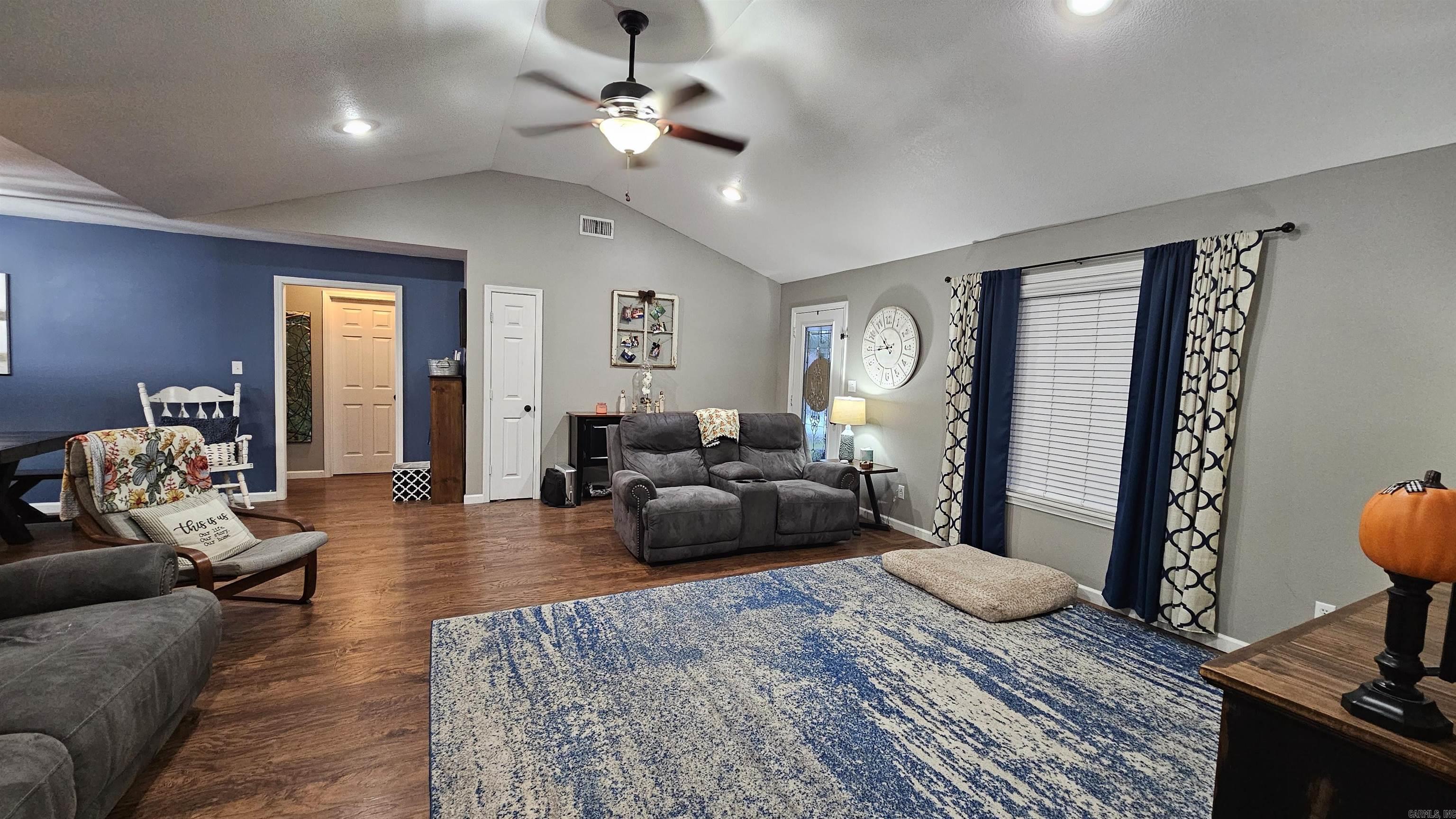 2200 N 8 1/2 Street Paragould, AR 72450