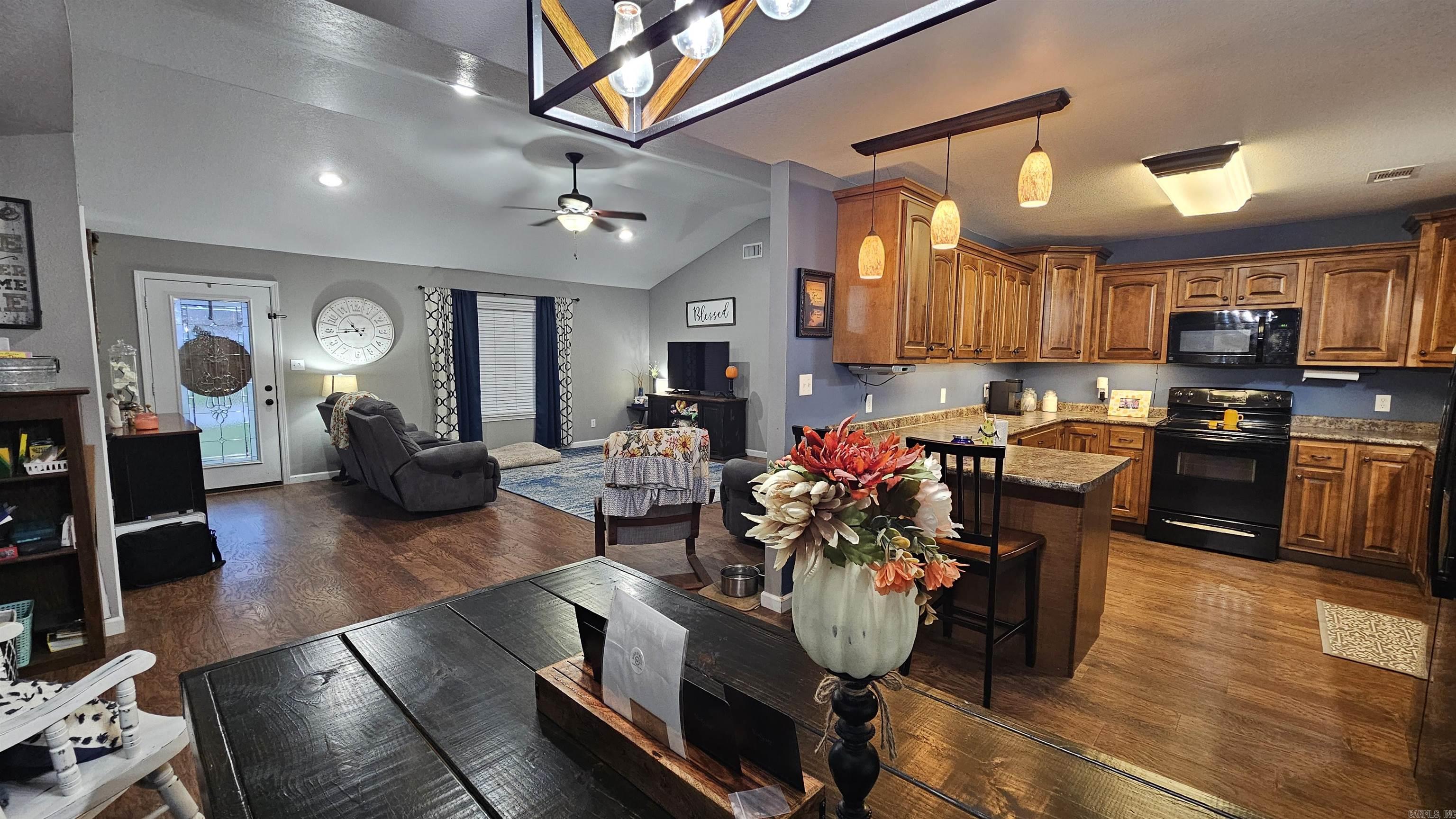 2200 N 8 1/2 Street Paragould, AR 72450