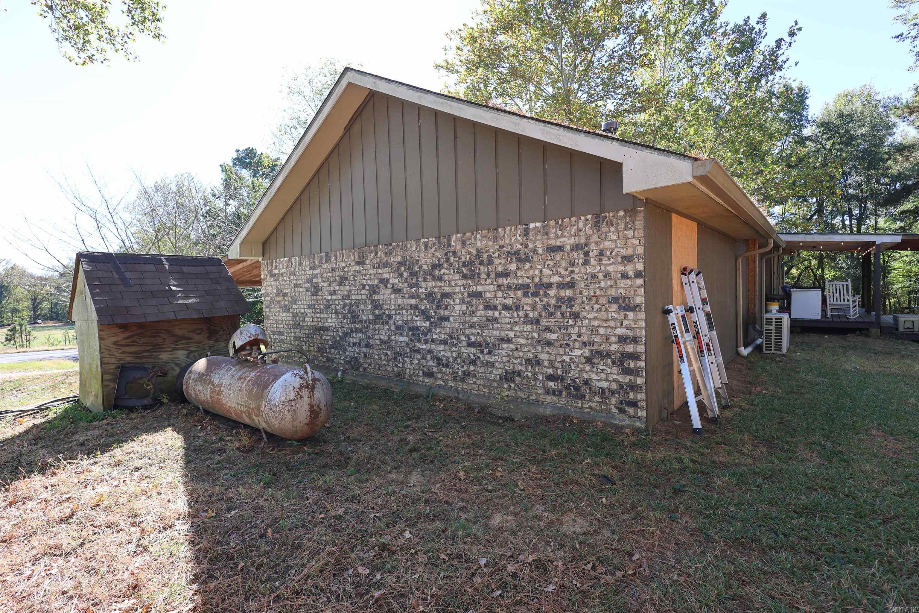 2567 Highway 70  Amity, AR