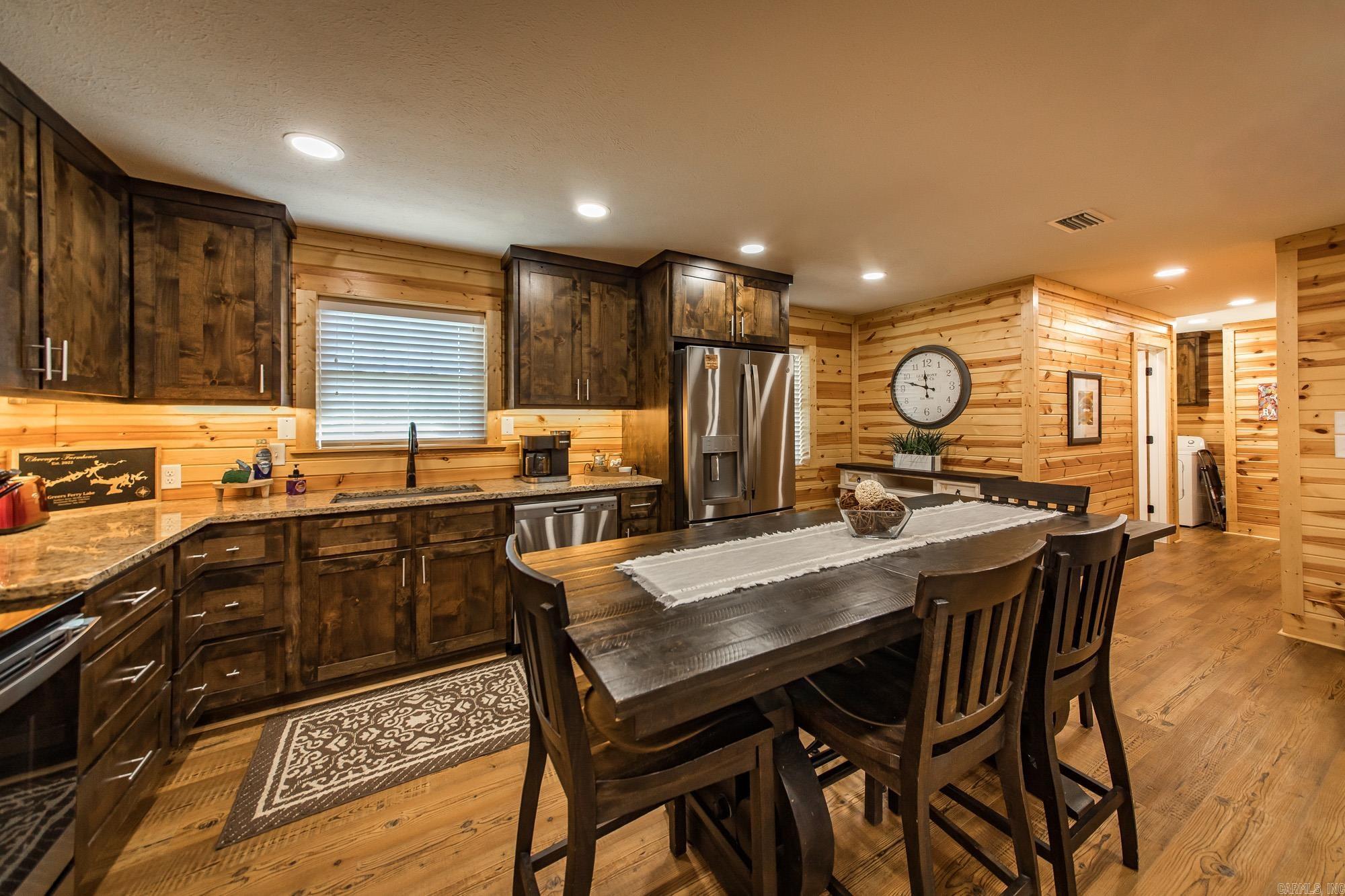 75 Stark Avenue  Greers Ferry, AR