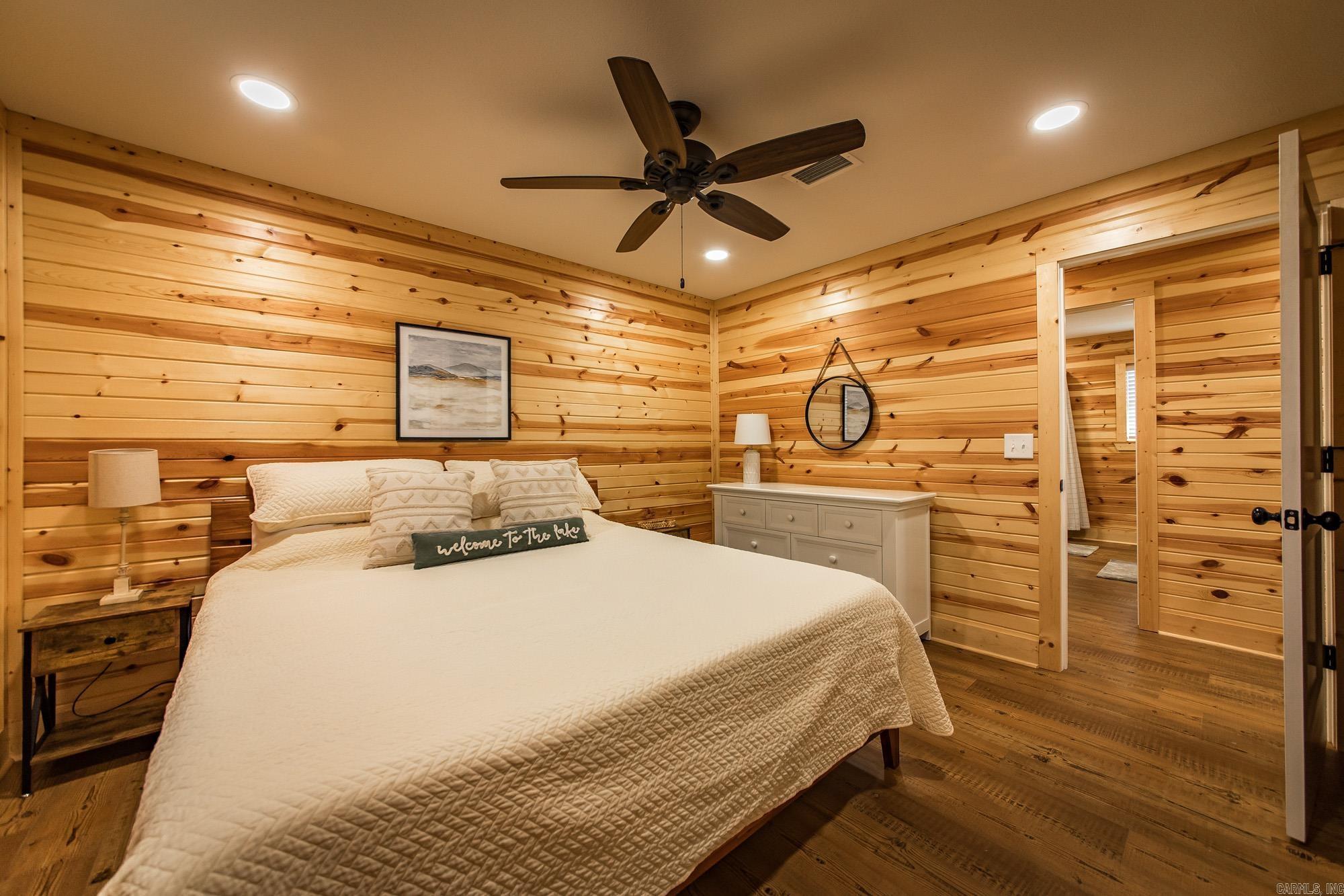 75 Stark Avenue  Greers Ferry, AR