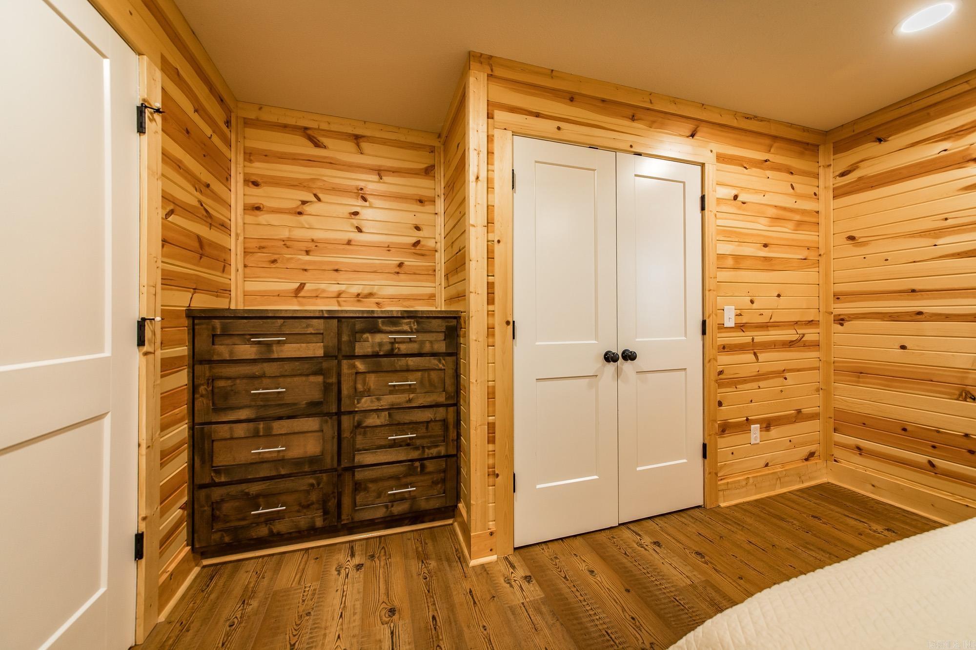 75 Stark Avenue  Greers Ferry, AR