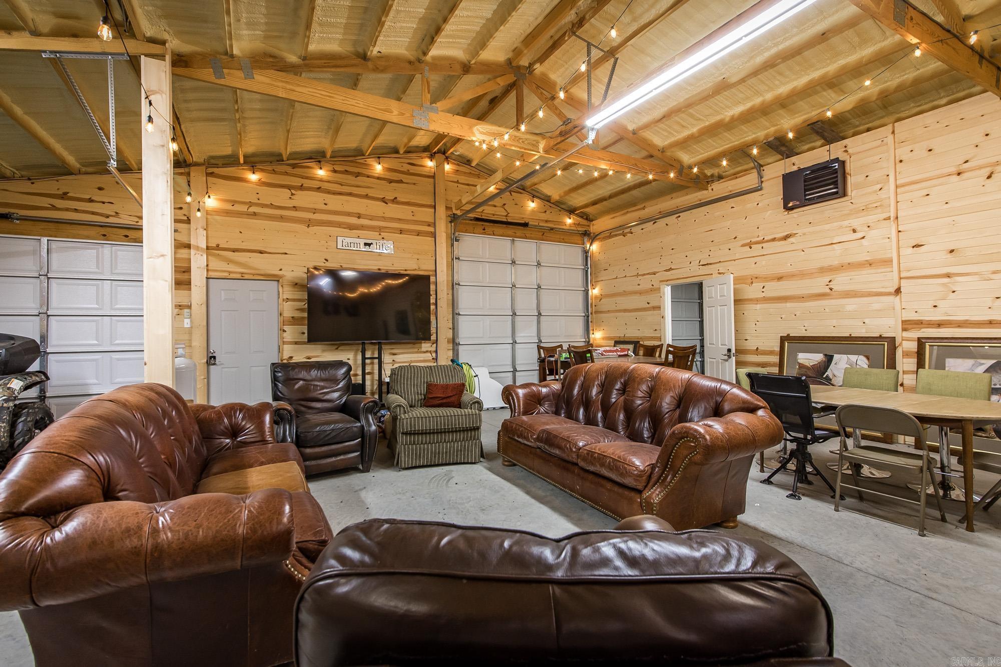 75 Stark Avenue  Greers Ferry, AR