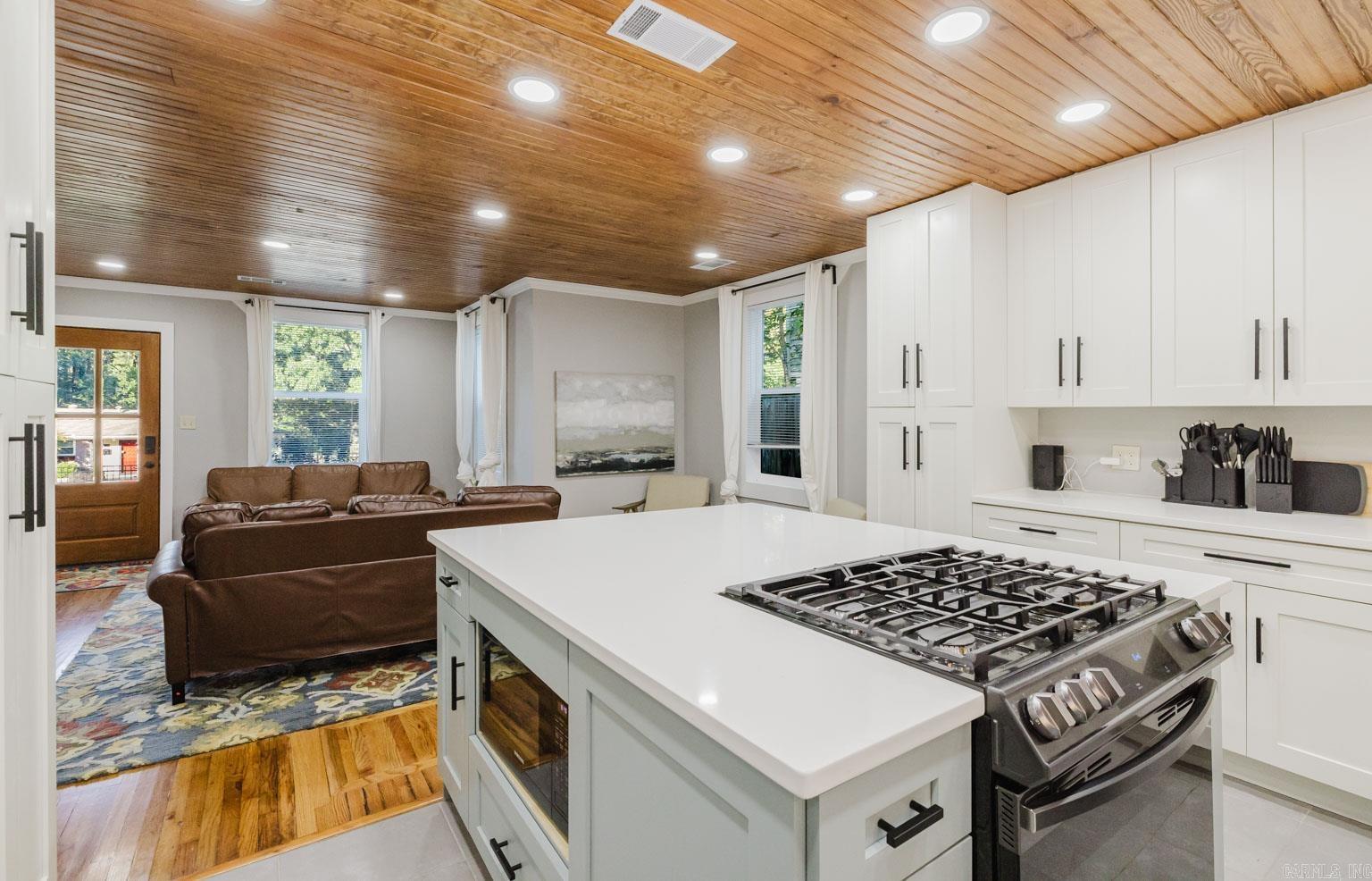 1701 N University Little Rock, AR 72207