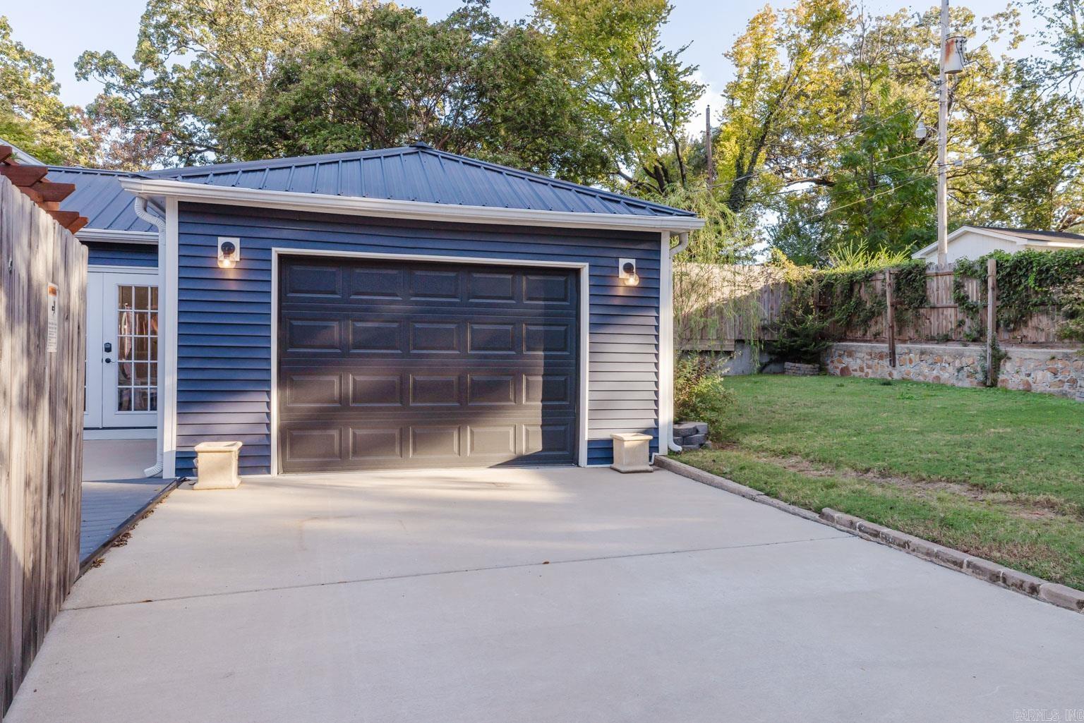 1701 N University Little Rock, AR 72207