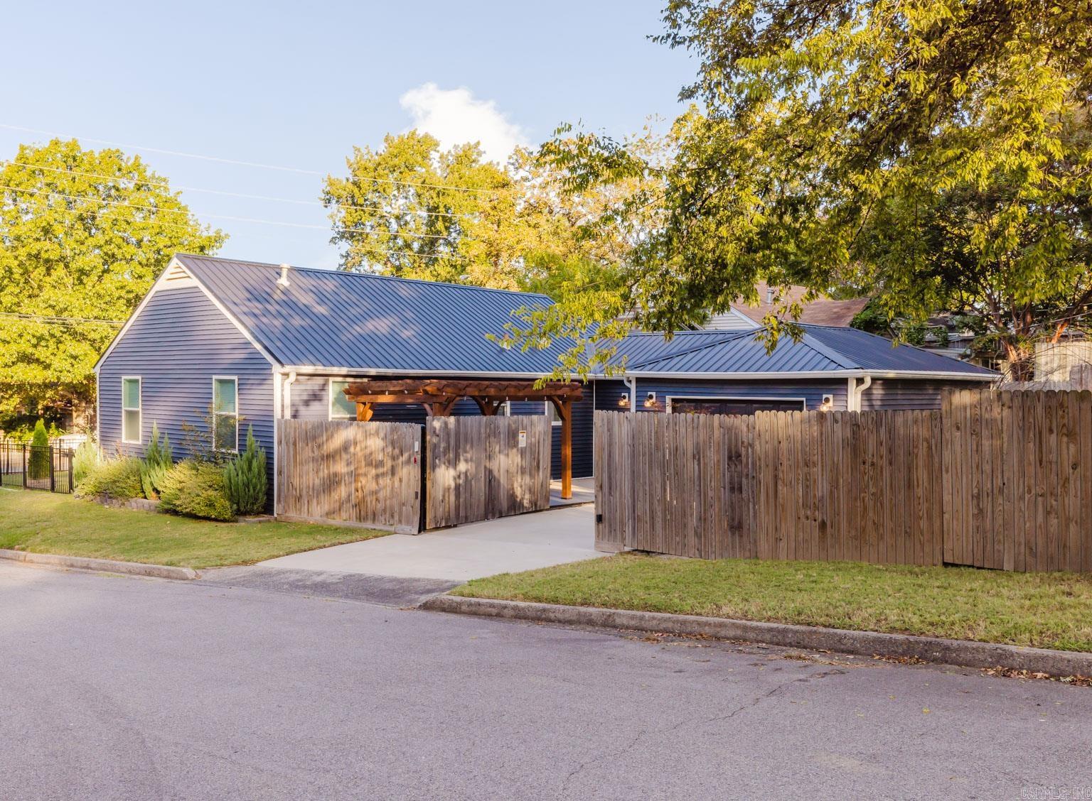 1701 N University Little Rock, AR 72207