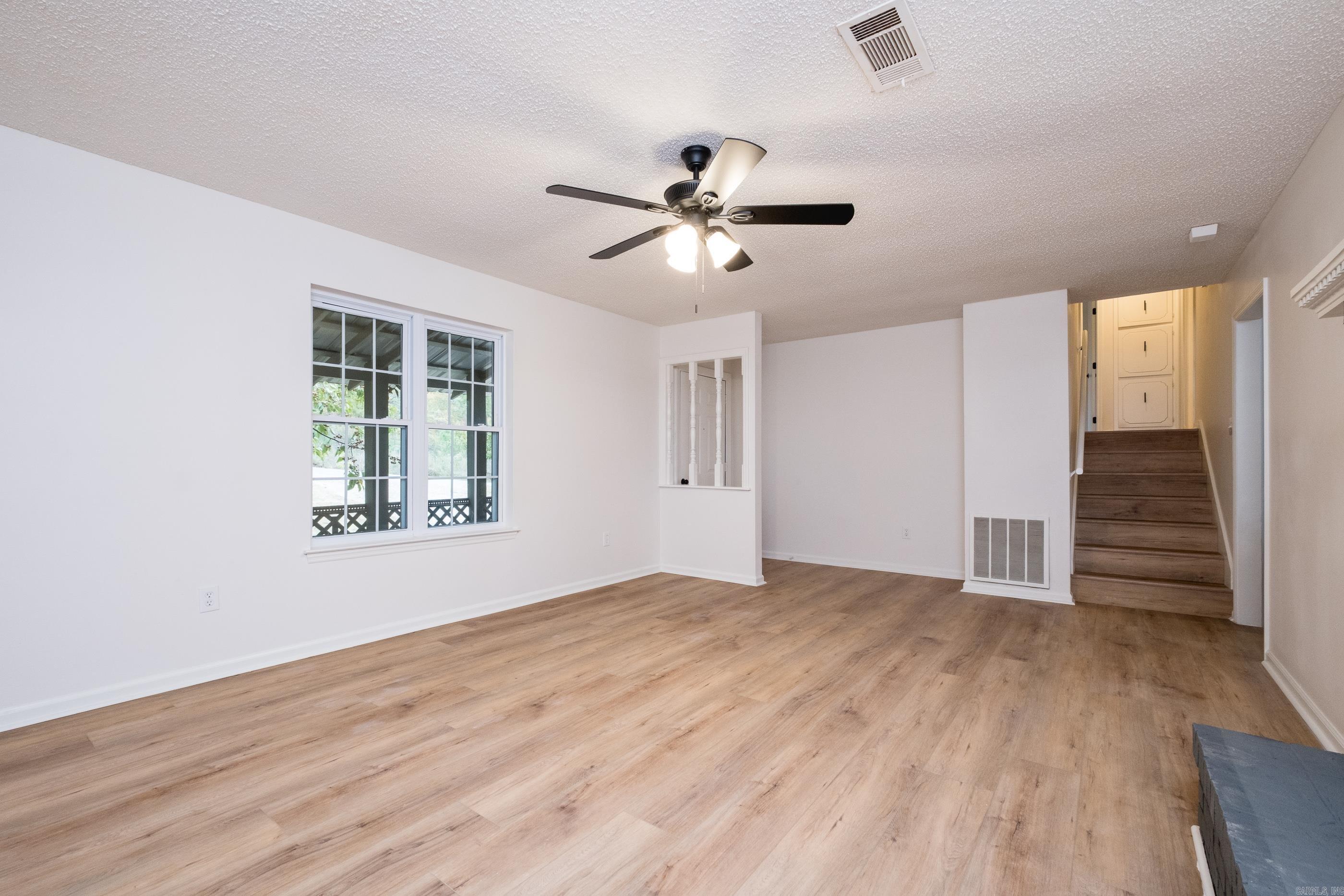 17 Sunset Drive North Little Rock, AR 72118