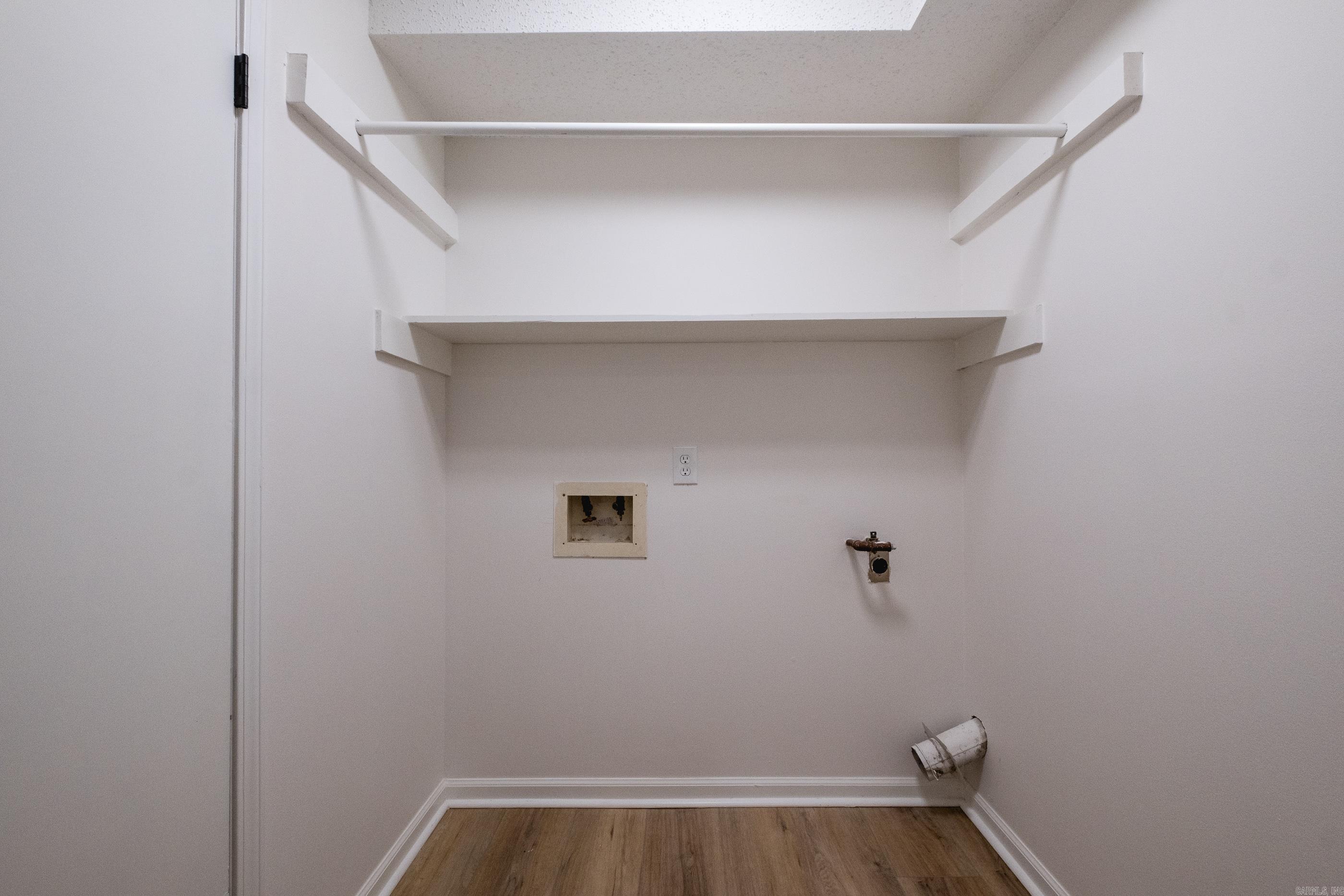 17 Sunset Drive North Little Rock, AR 72118