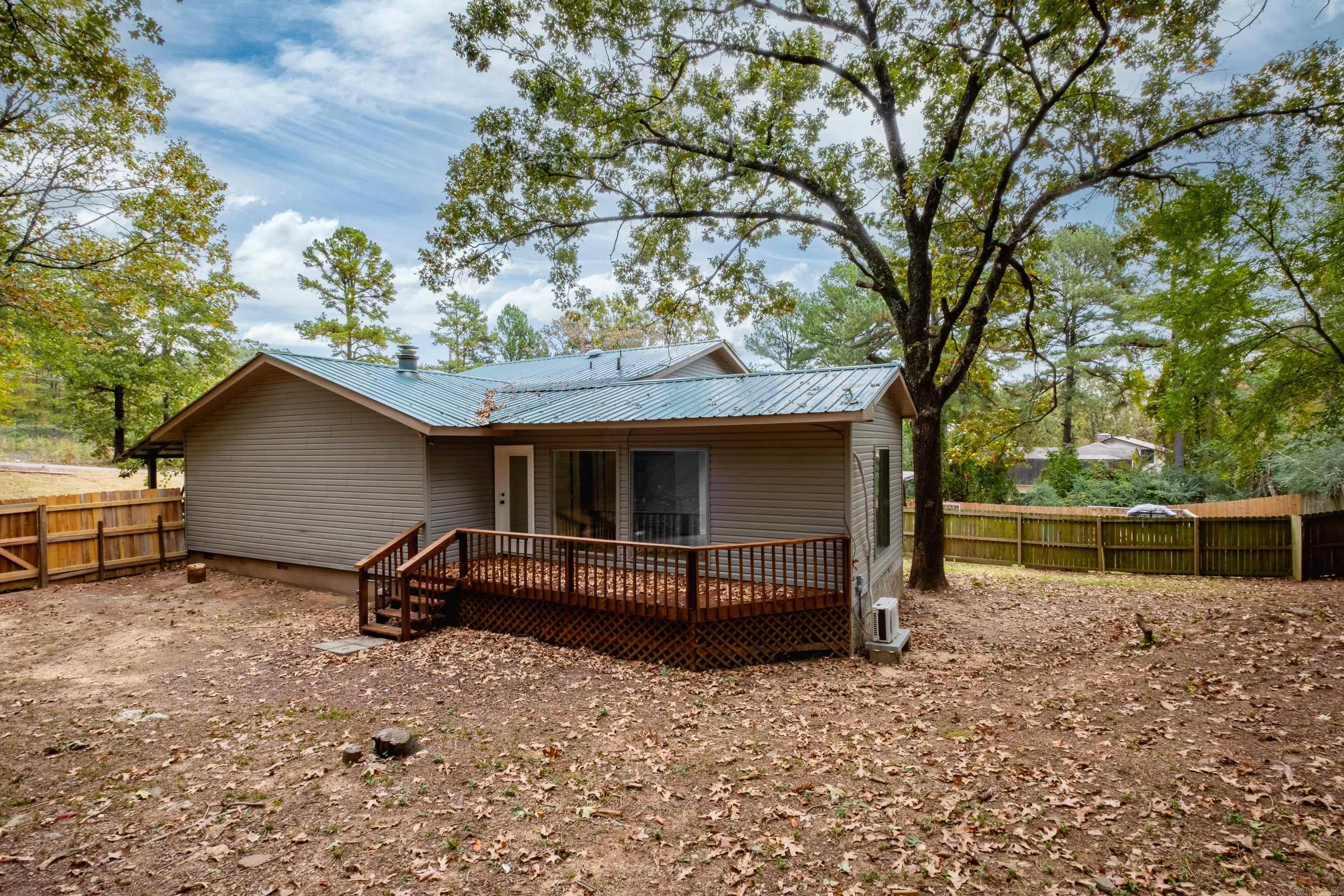 17 Sunset Drive North Little Rock, AR 72118