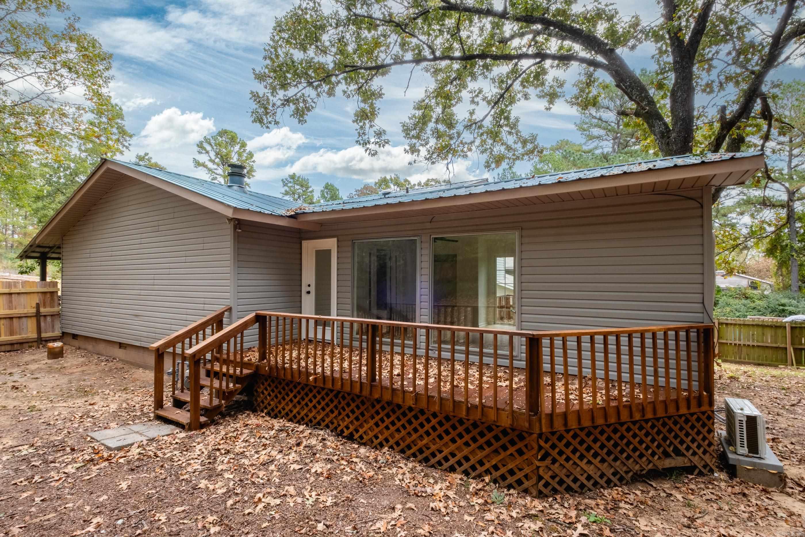 17 Sunset Drive North Little Rock, AR 72118