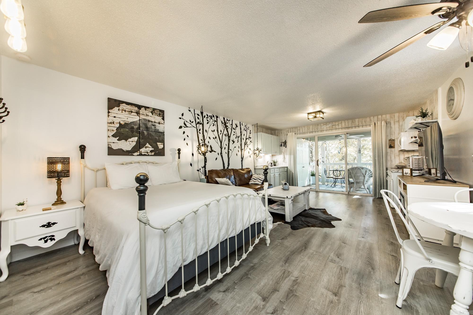 3028 Summerhill Place  Fairfield Bay, AR