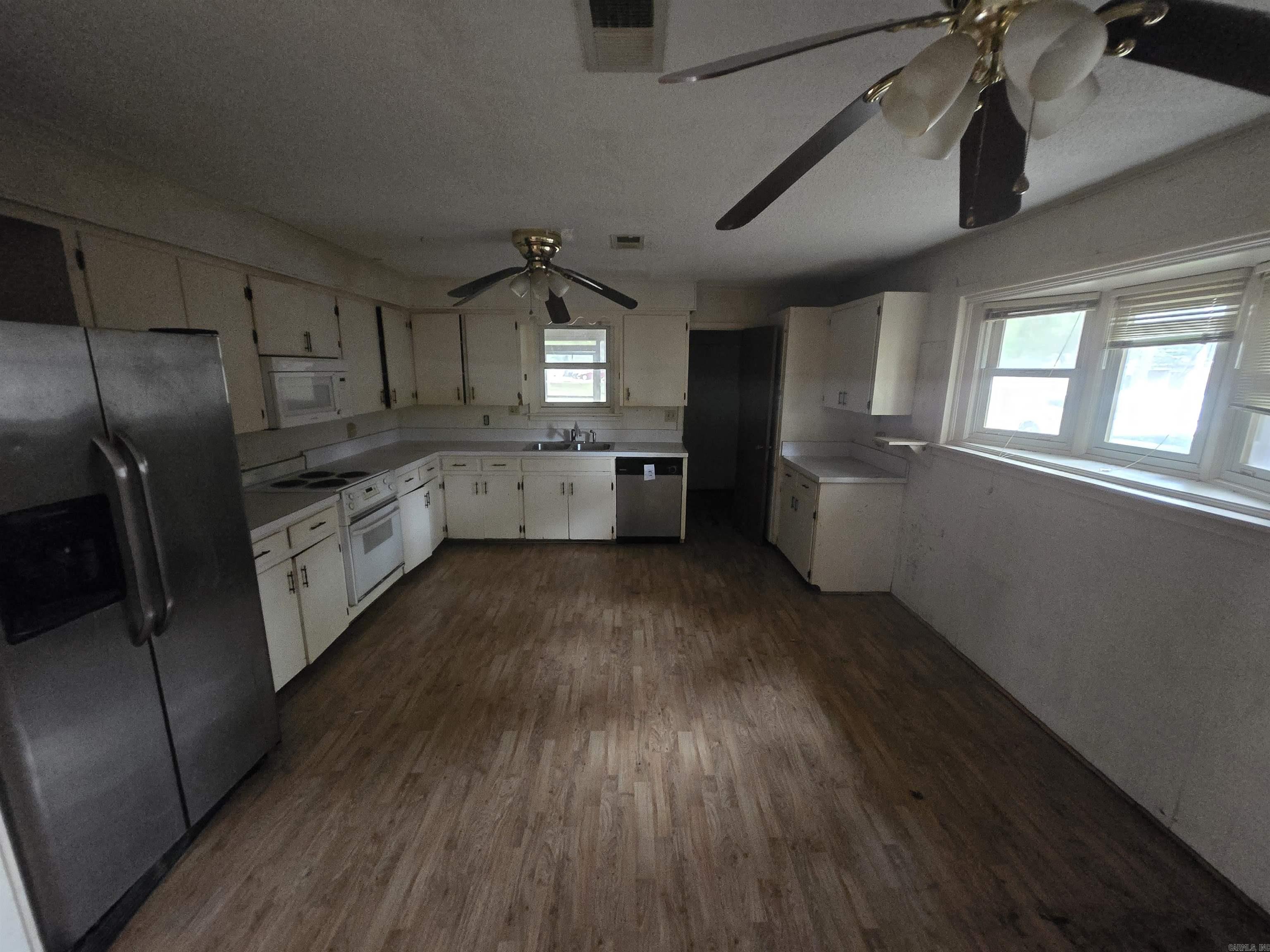 1010 S Columbus Street Stuttgart, AR 72160