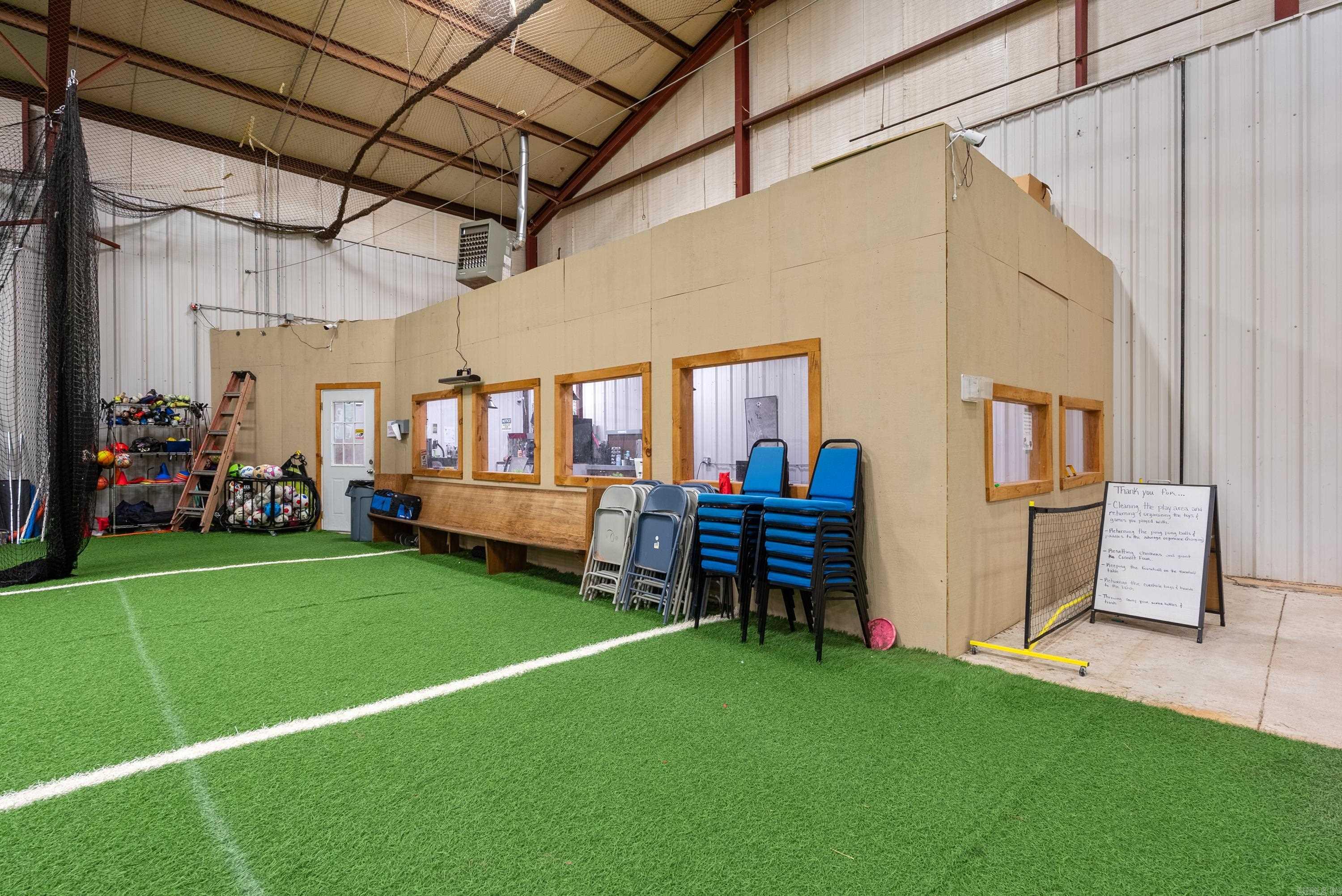 224 25 N  Greenbrier, AR