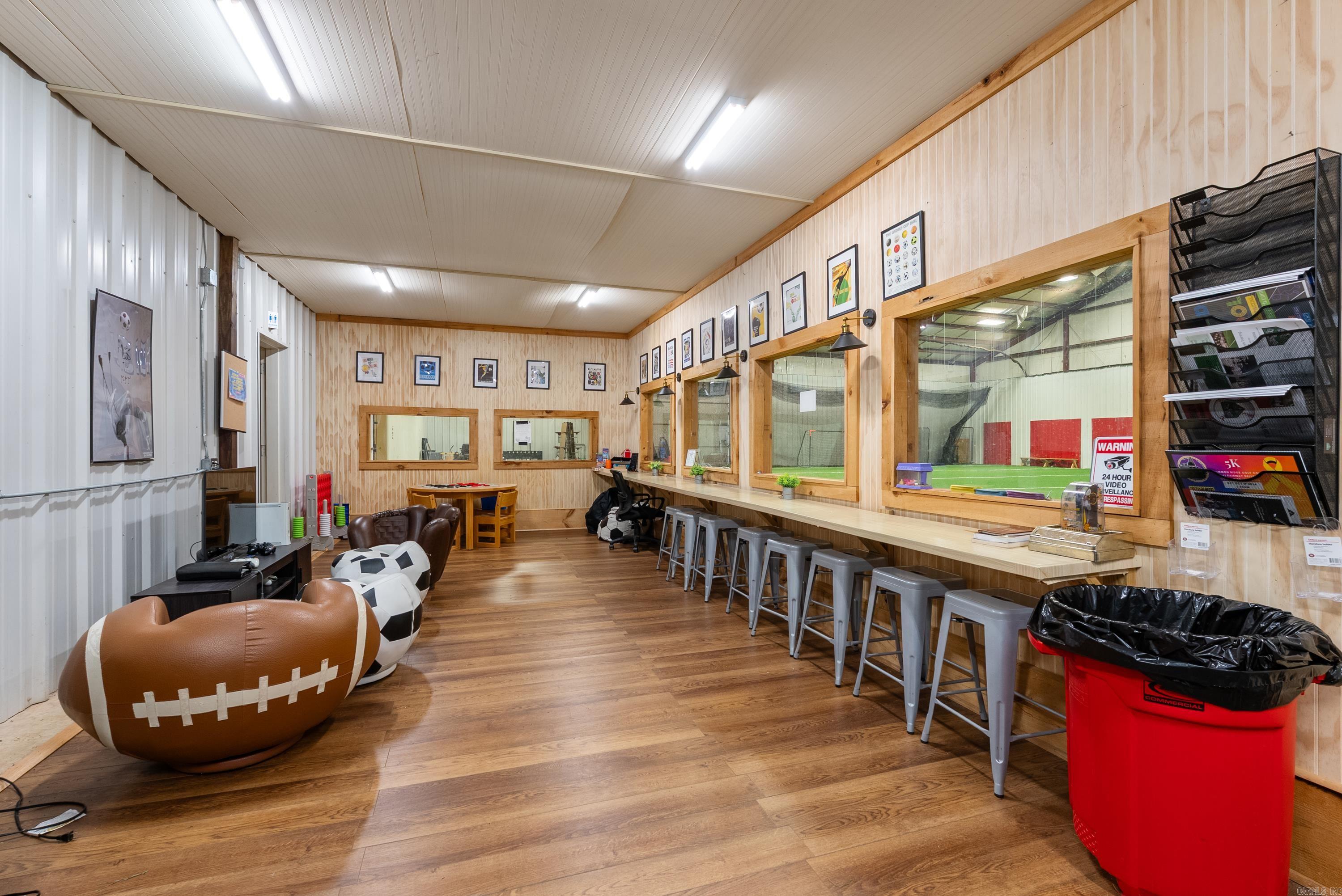 224 25 N  Greenbrier, AR