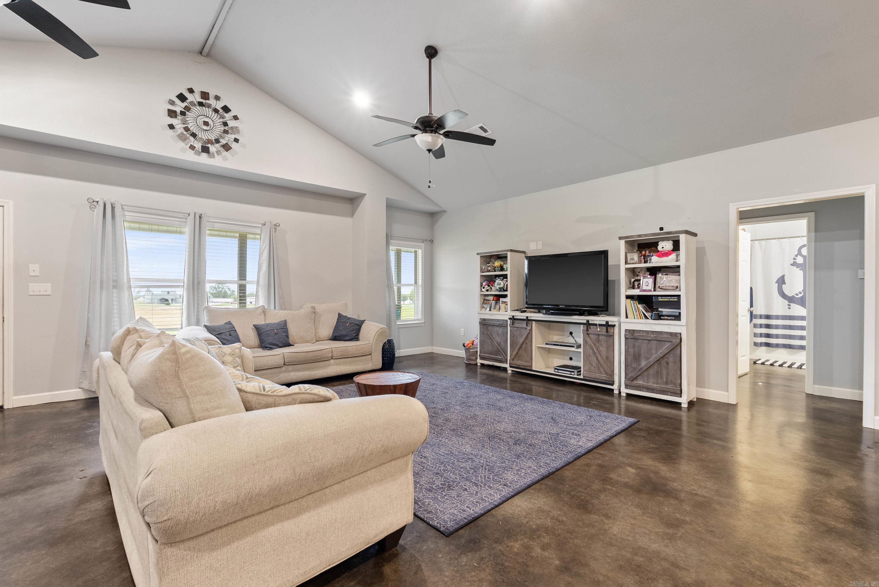 224 25 N  Greenbrier, AR