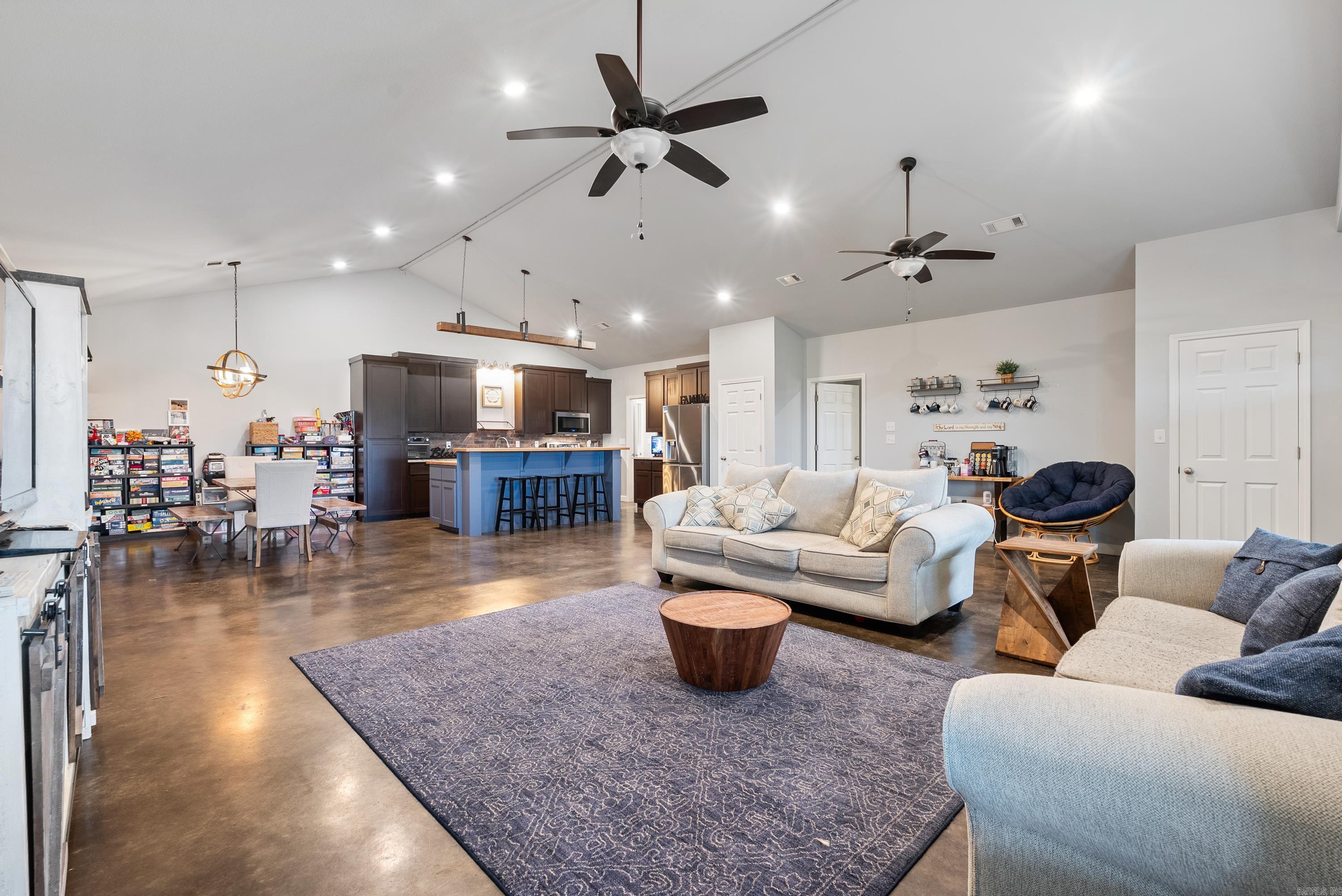 224 25 N  Greenbrier, AR