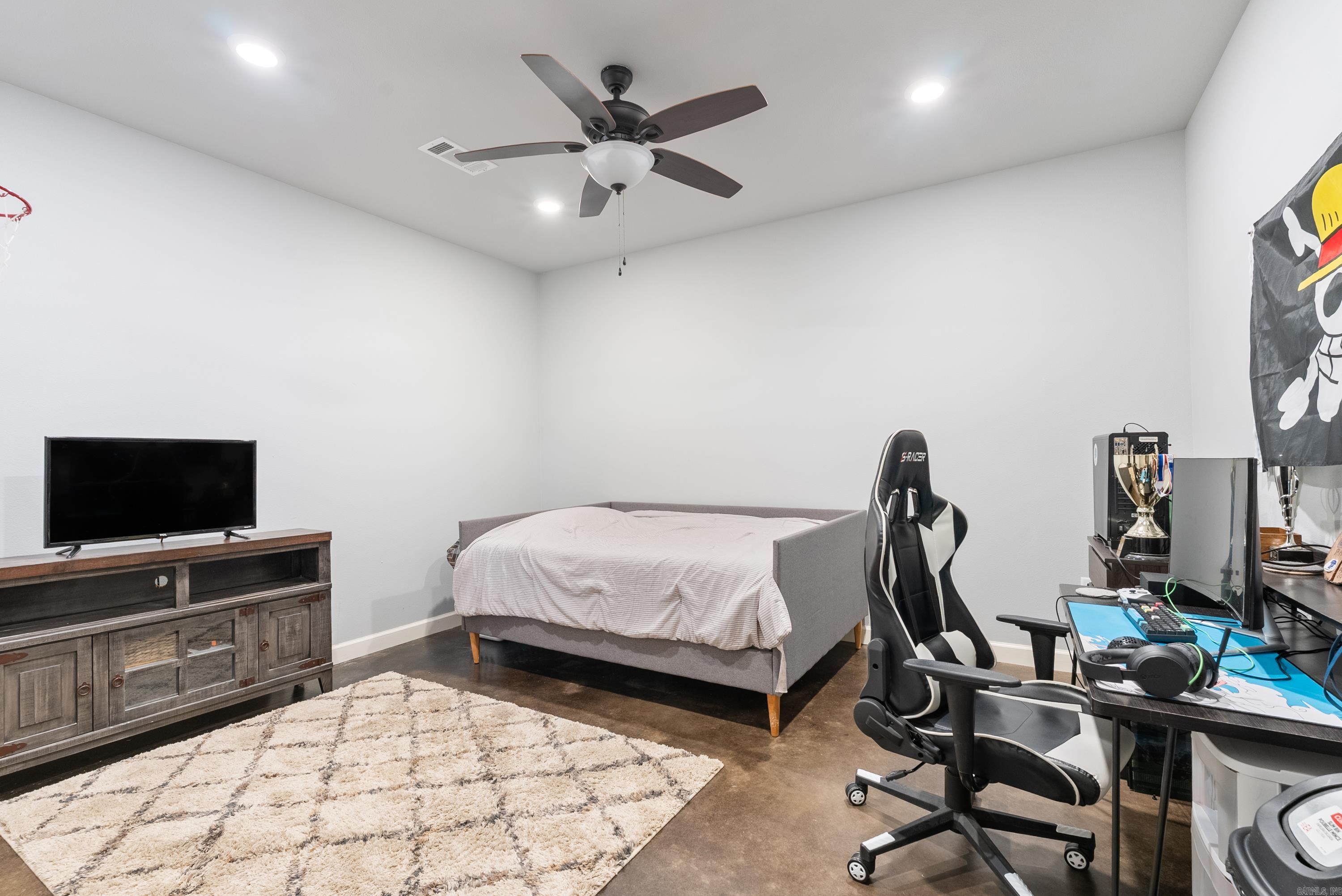 224 25 N  Greenbrier, AR