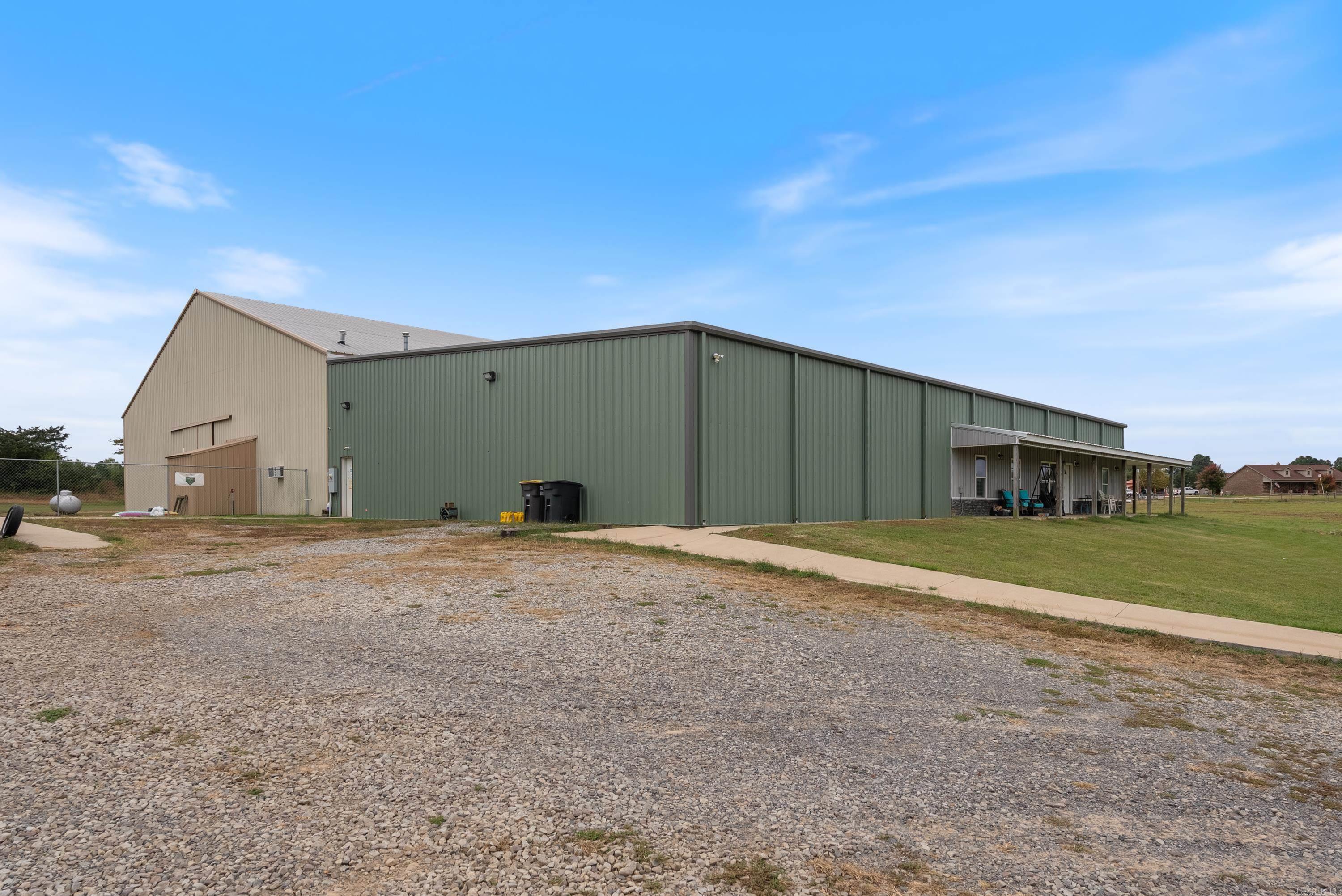 224 25 N  Greenbrier, AR