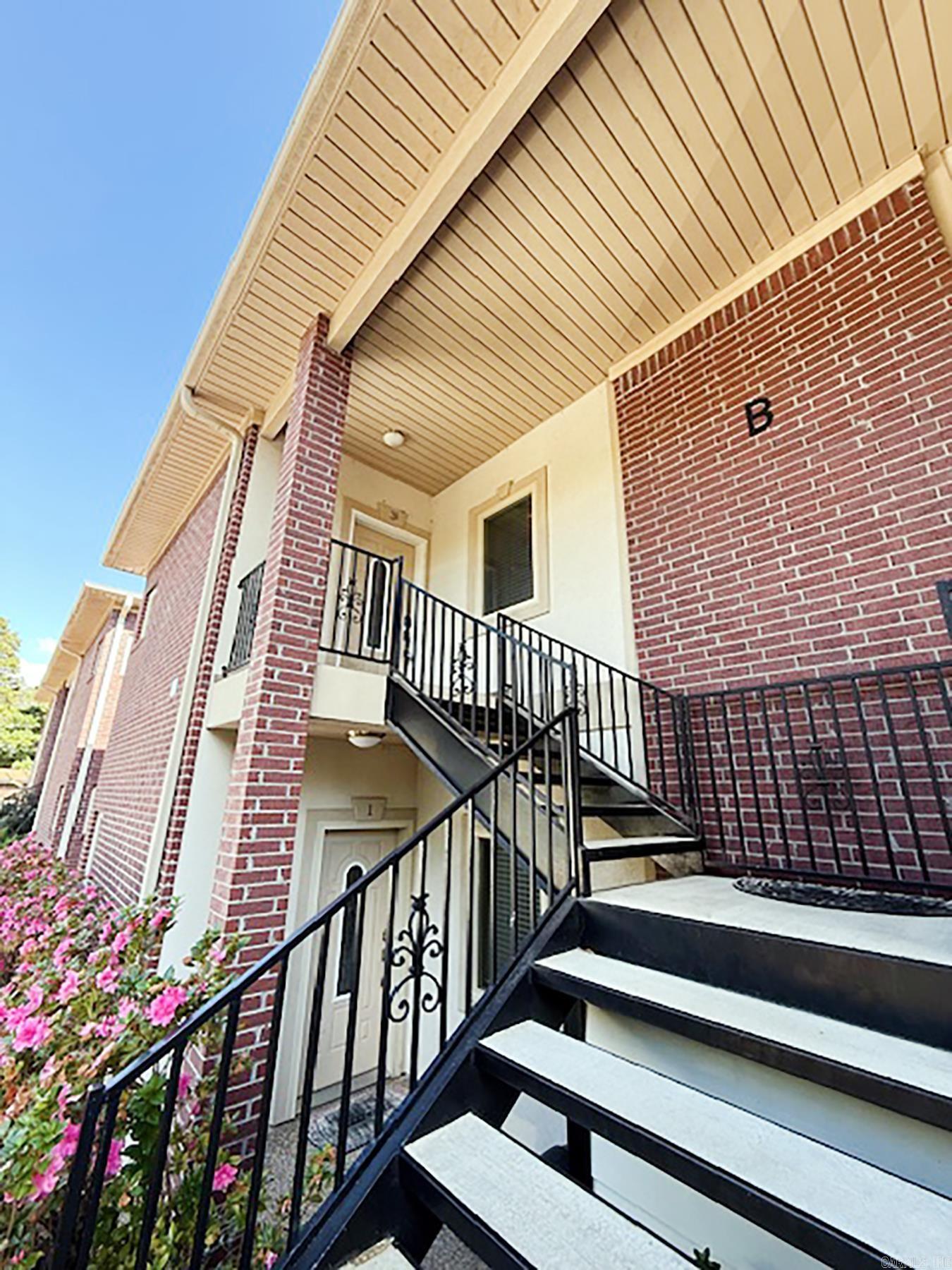 1133 Airport  Hot Springs, AR