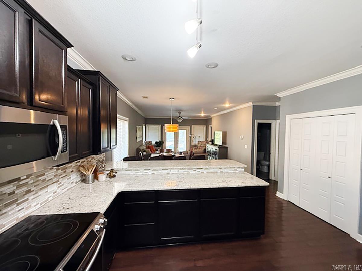 1133 Airport  Hot Springs, AR