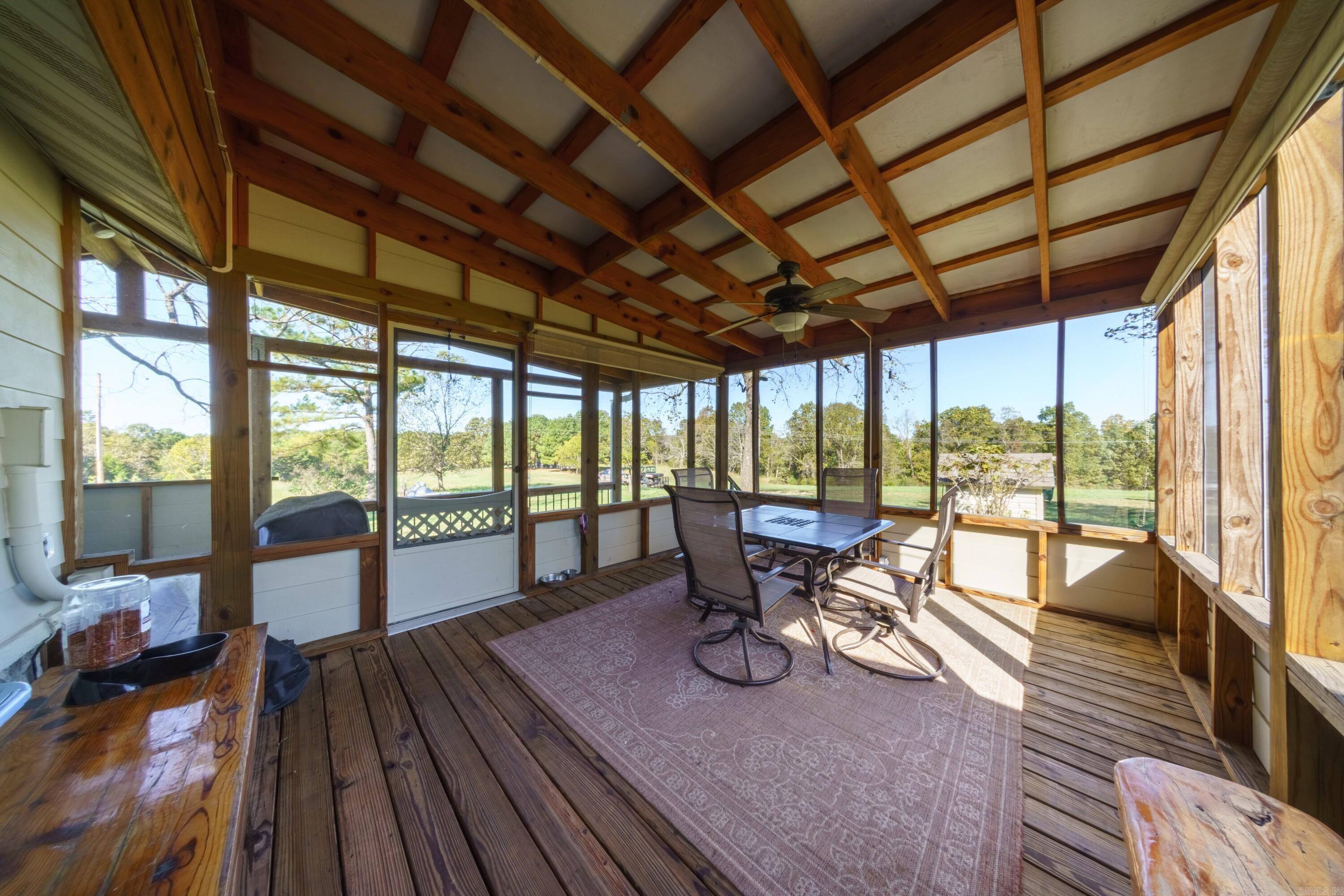 1742 Flora Church Trl  Viola, AR