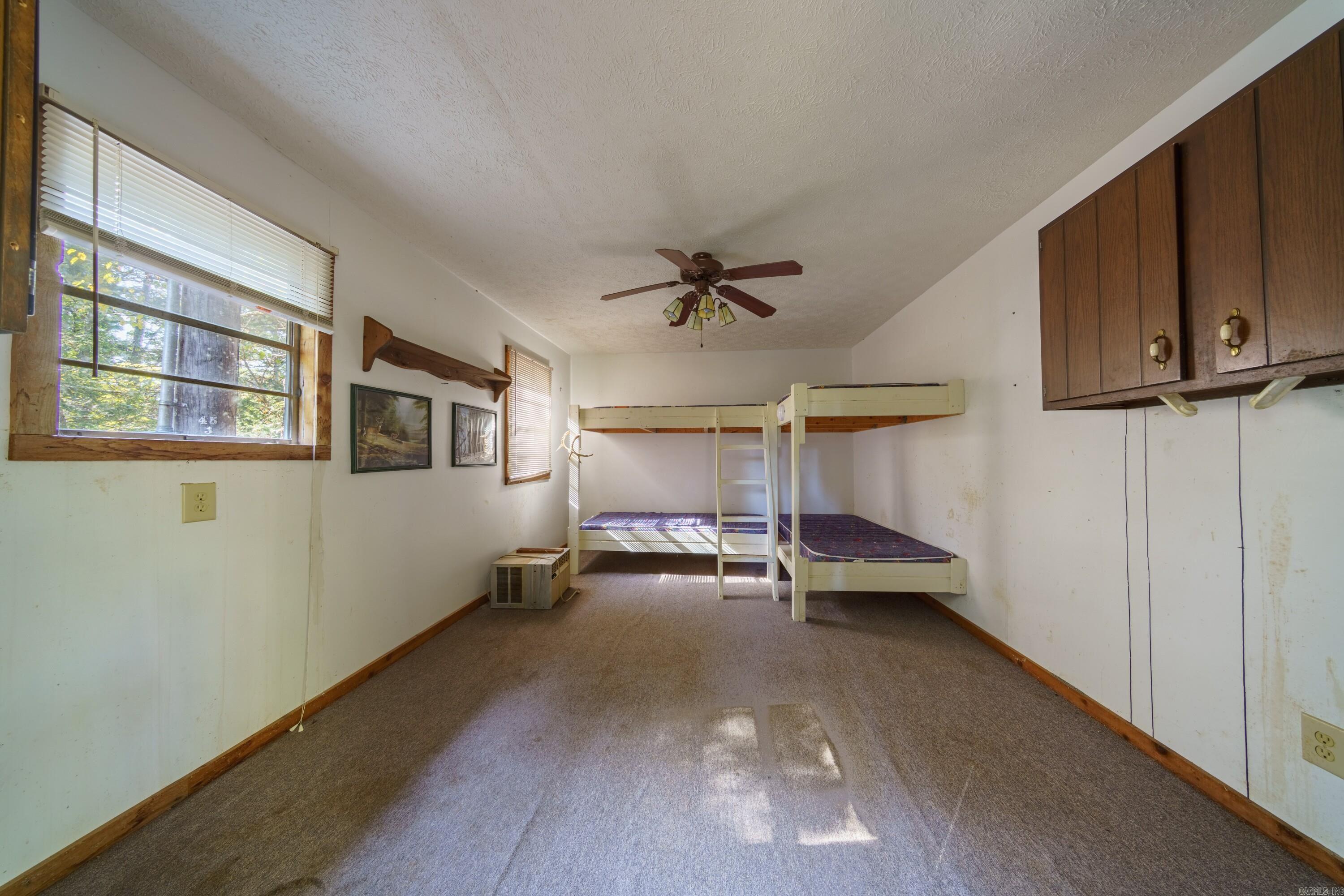 1742 Flora Church Trl  Viola, AR