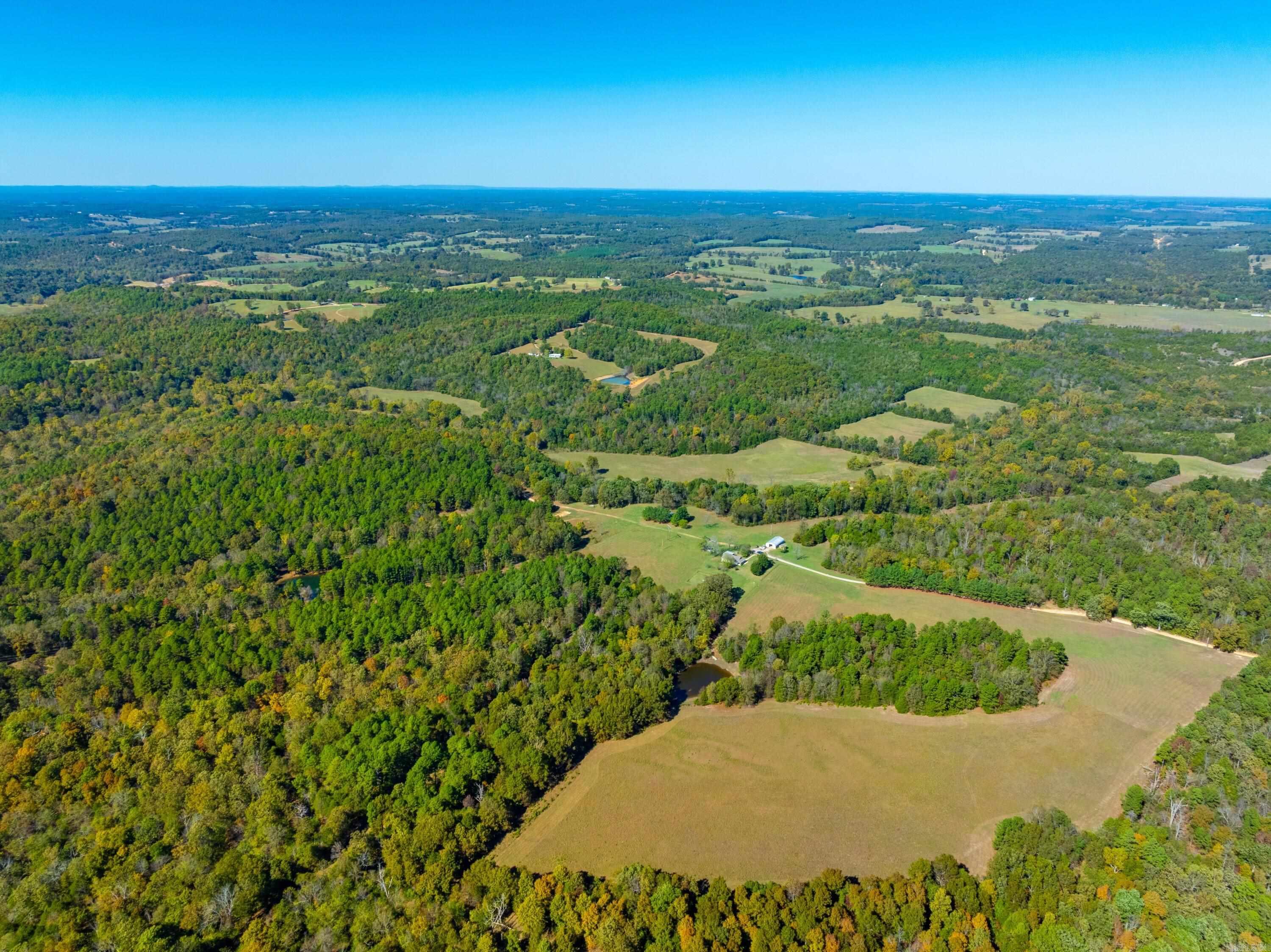 1742 Flora Church Trl  Viola, AR