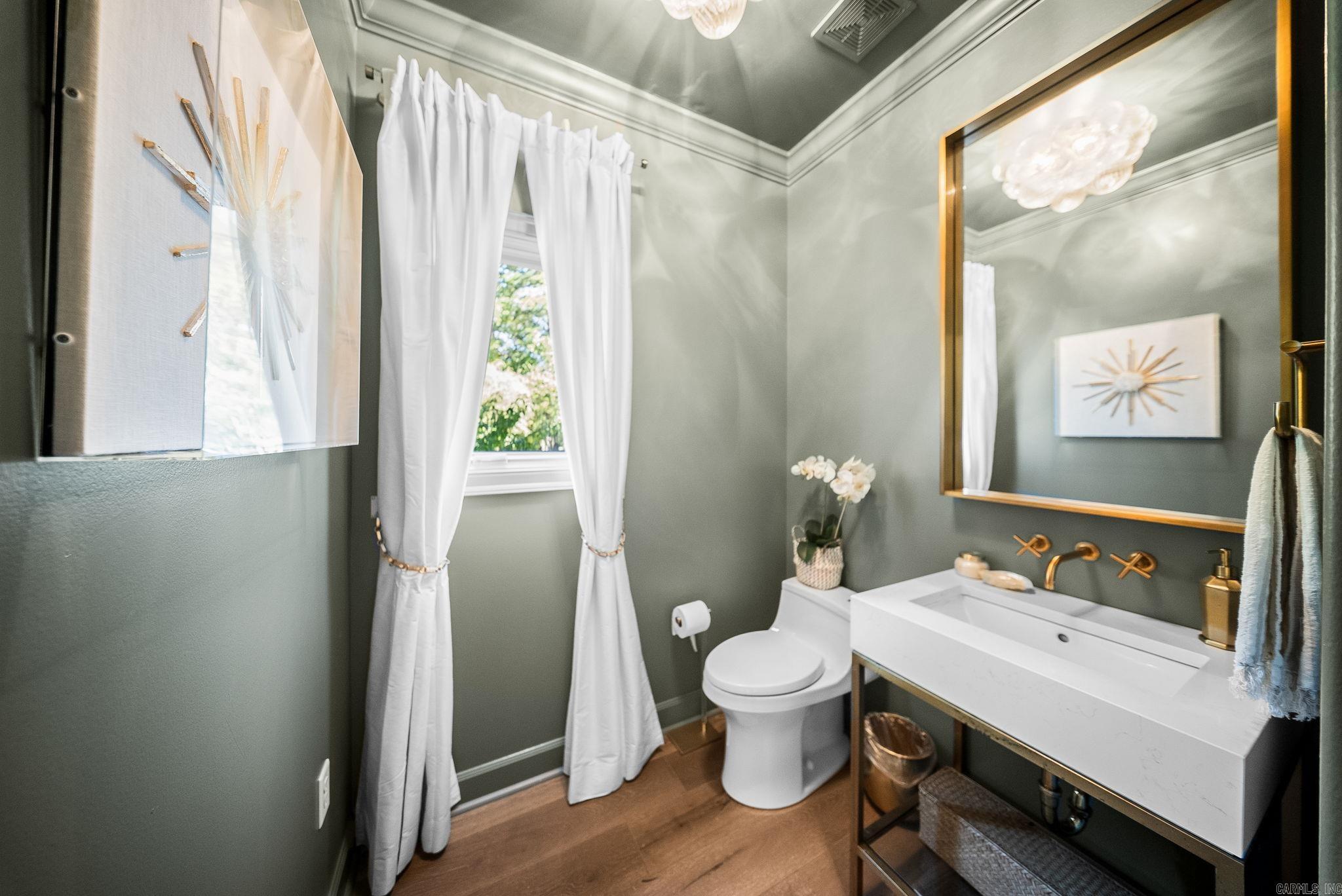 212 Sologne Court Little Rock, AR 72223