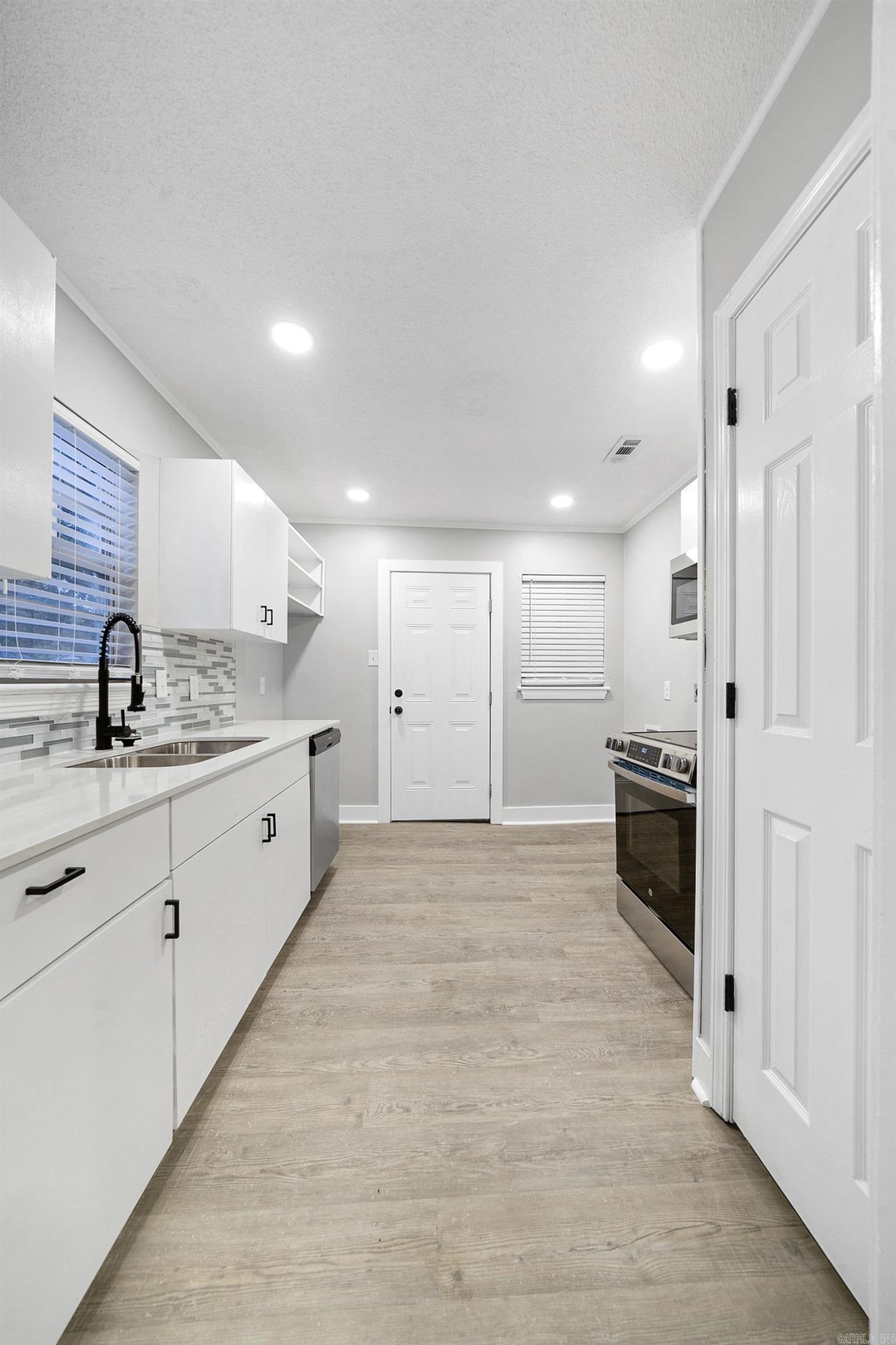 11 Spear  North Little Rock, AR