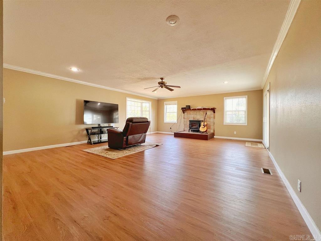 2543 Bonetown  Melbourne, AR