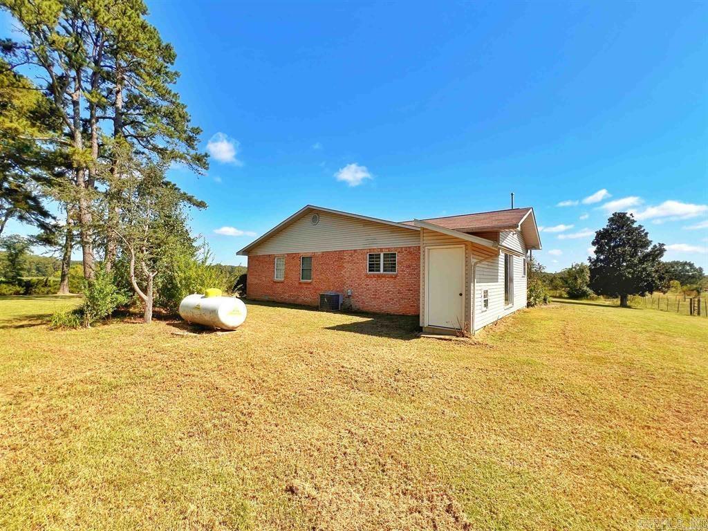 2543 Bonetown  Melbourne, AR