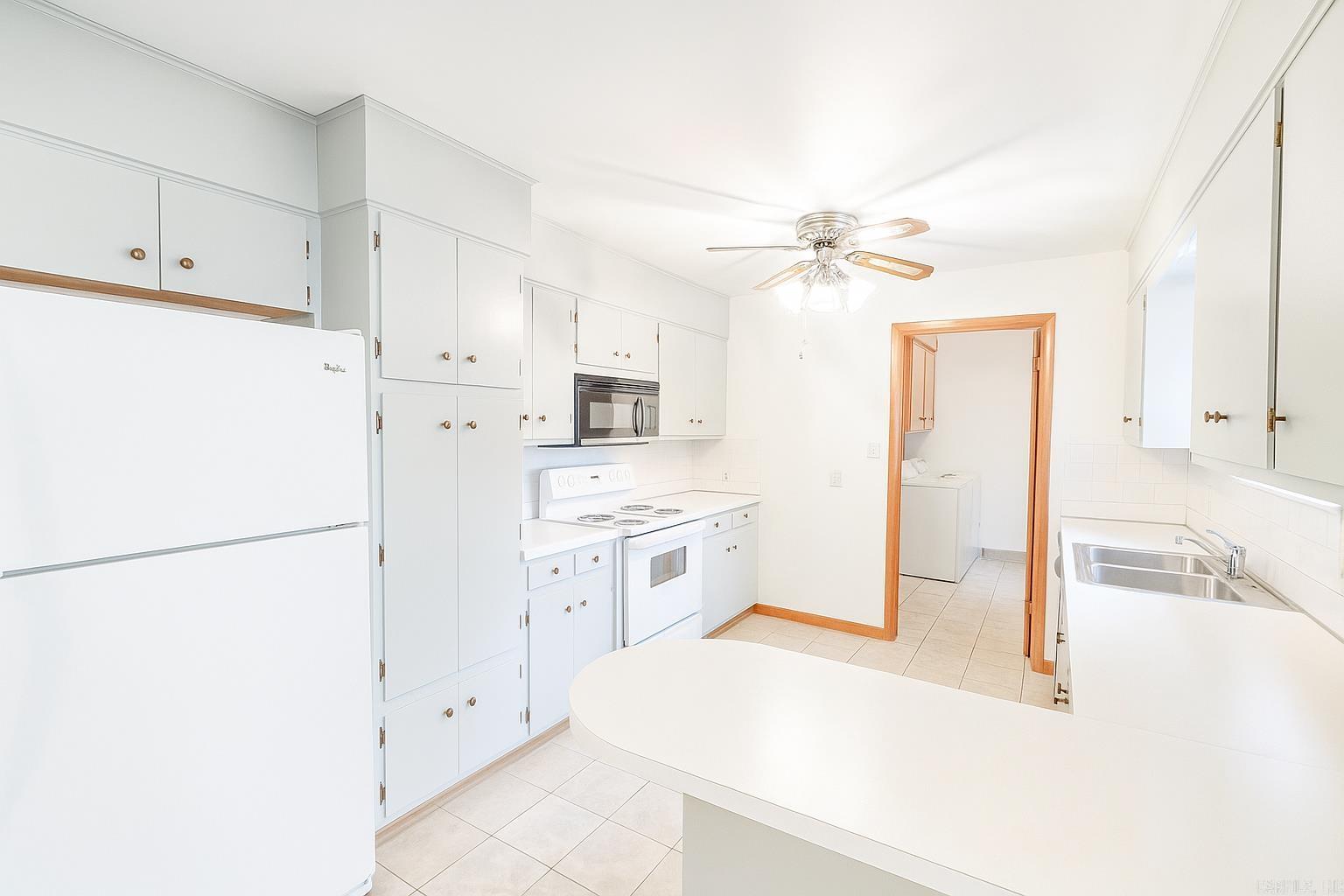 608 Broadmoor  Mountain Home, AR