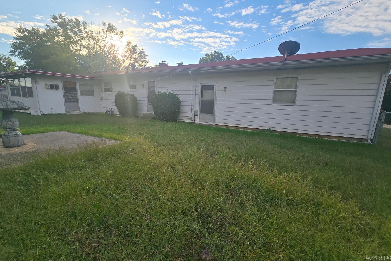 608 Broadmoor  Mountain Home, AR