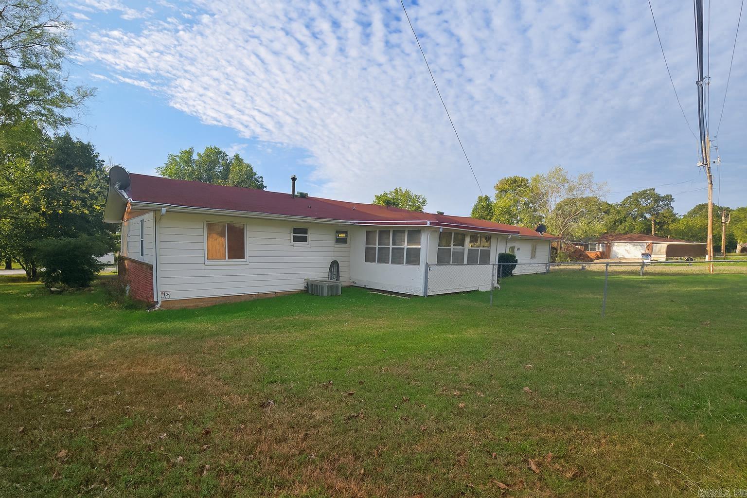 608 Broadmoor  Mountain Home, AR