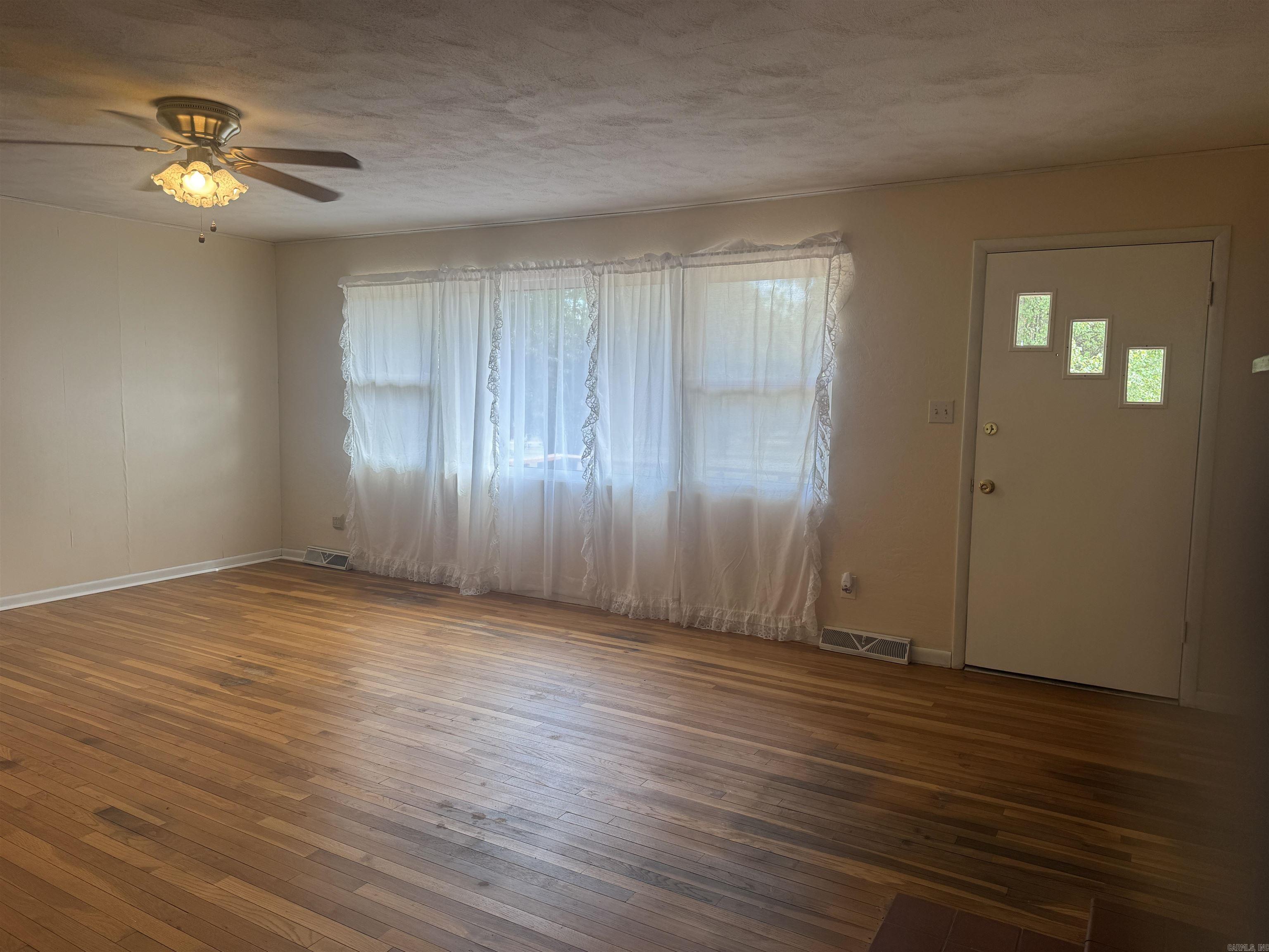 608 Broadmoor  Mountain Home, AR