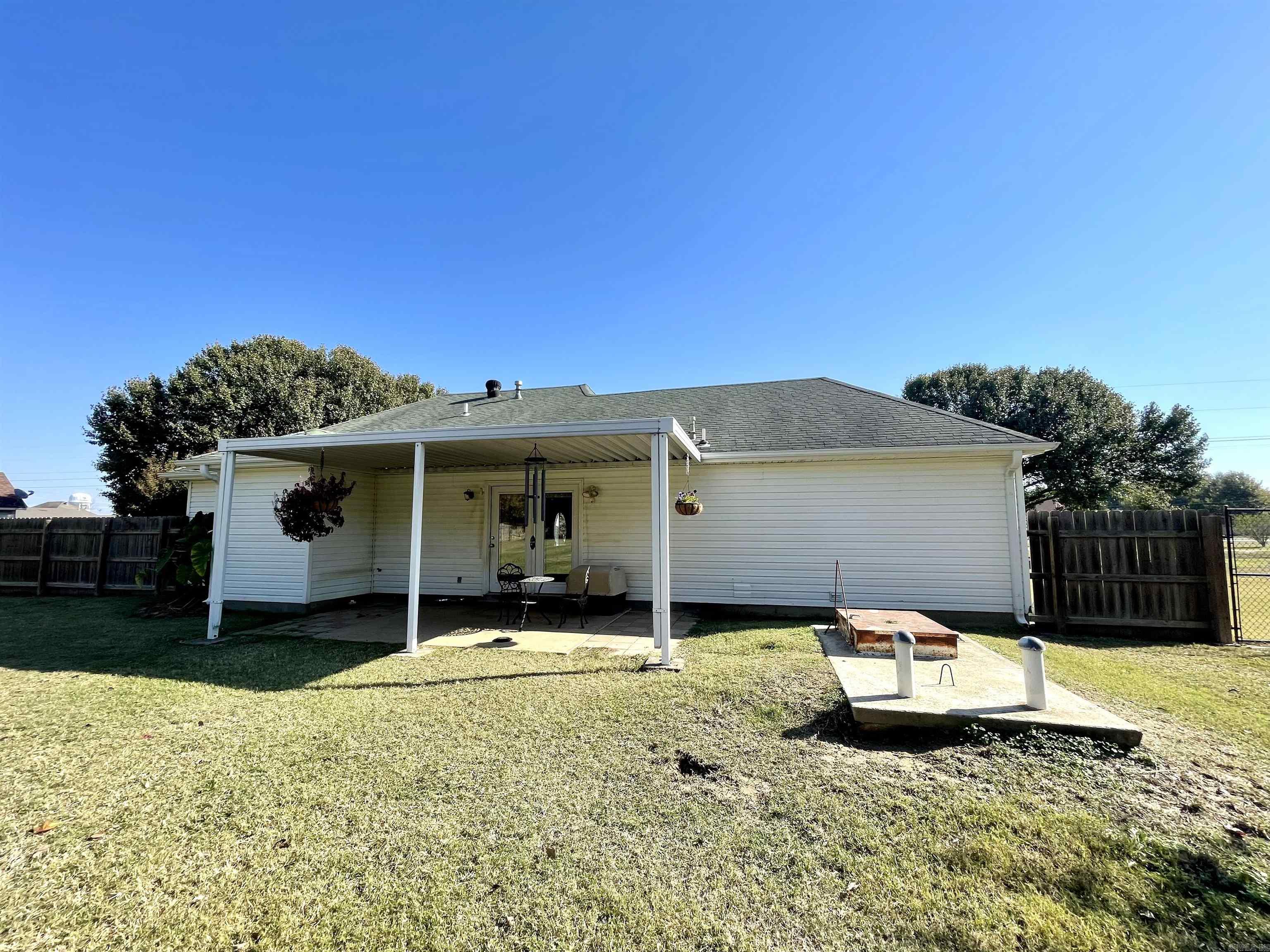 208 James Paul Lane Trumann, AR 72472