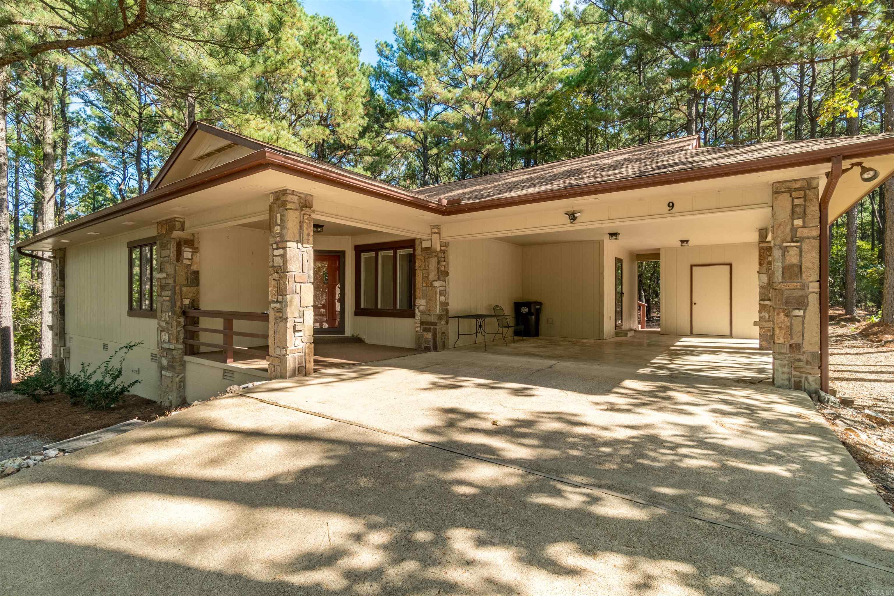 9 Mandarina Drive Hot Springs Village, AR 71909