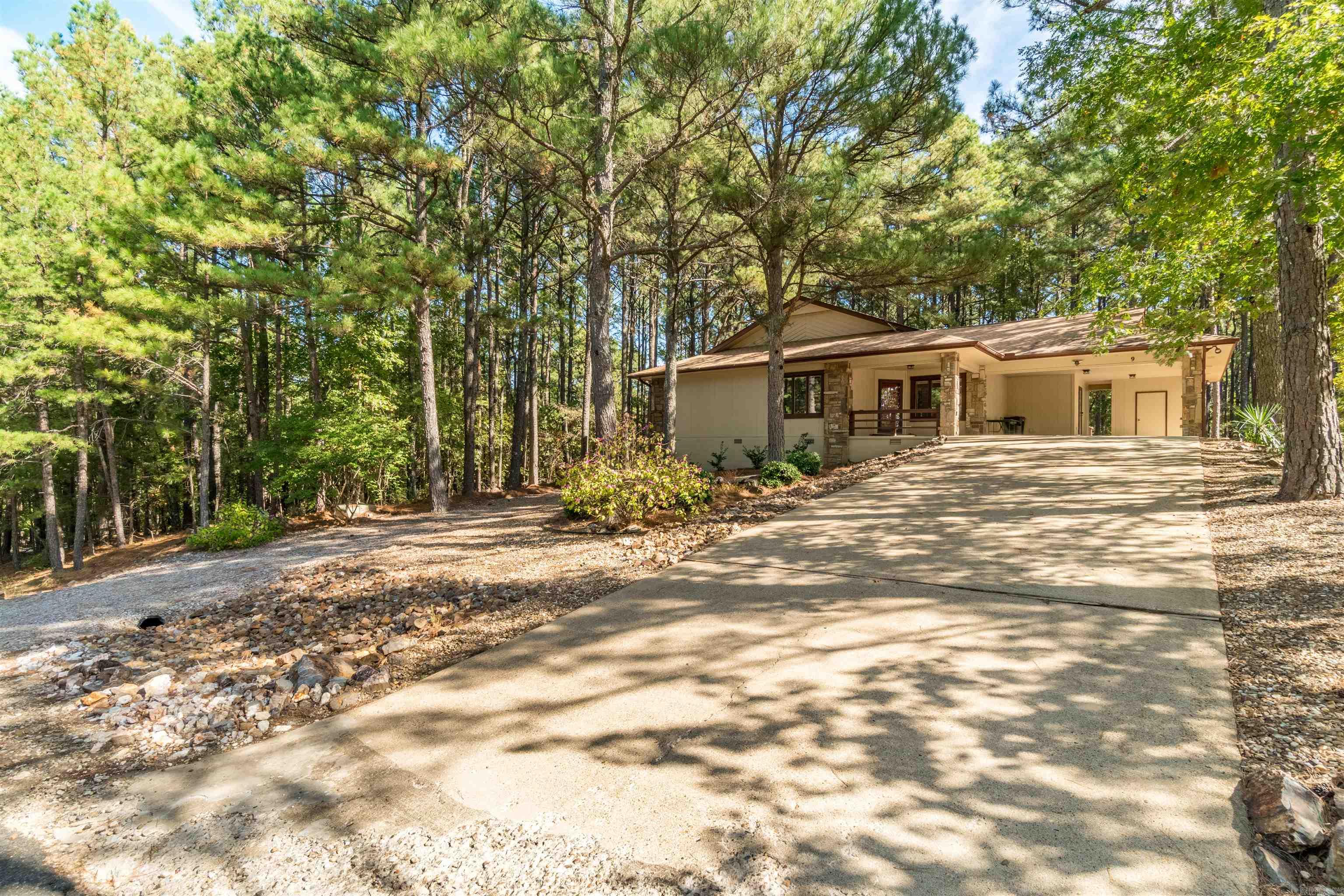9 Mandarina Drive Hot Springs Village, AR 71909