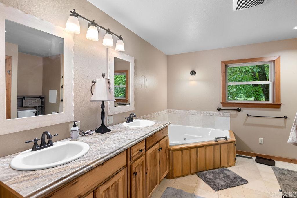 1229 Buford Spur Mountain Home, AR 72653