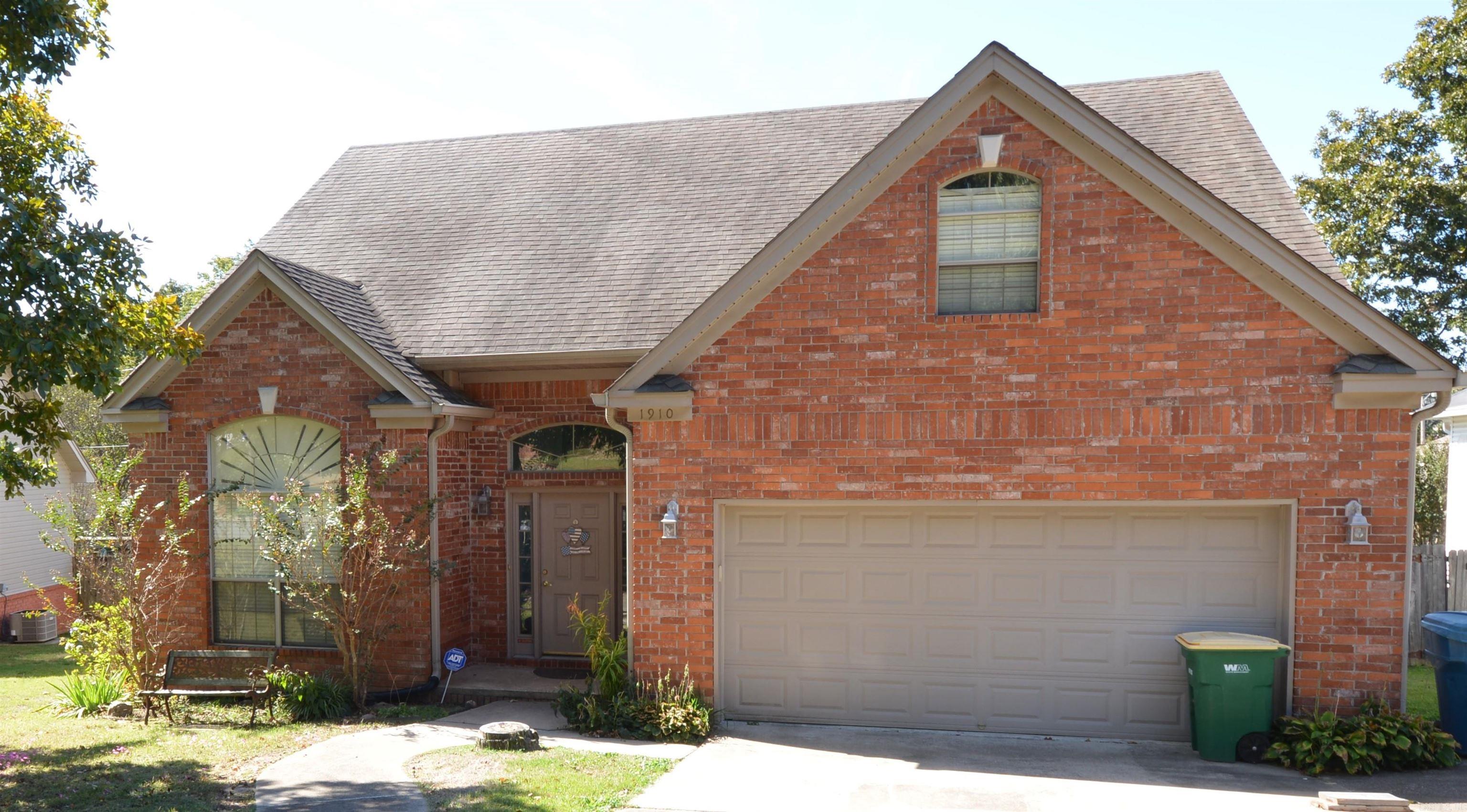 1910 Cherrybend Drive Little Rock, AR 72211