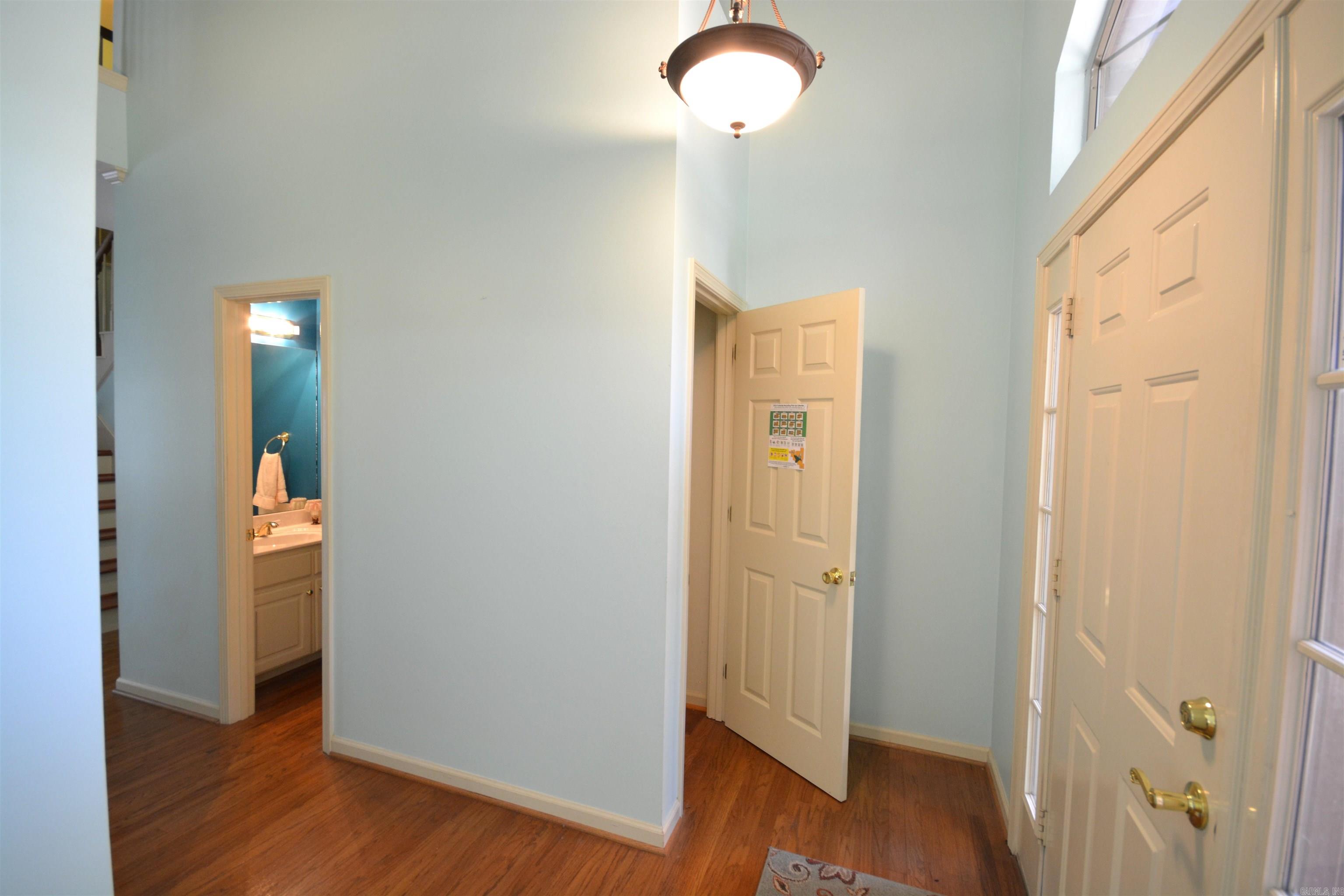 1910 Cherrybend Drive Little Rock, AR 72211