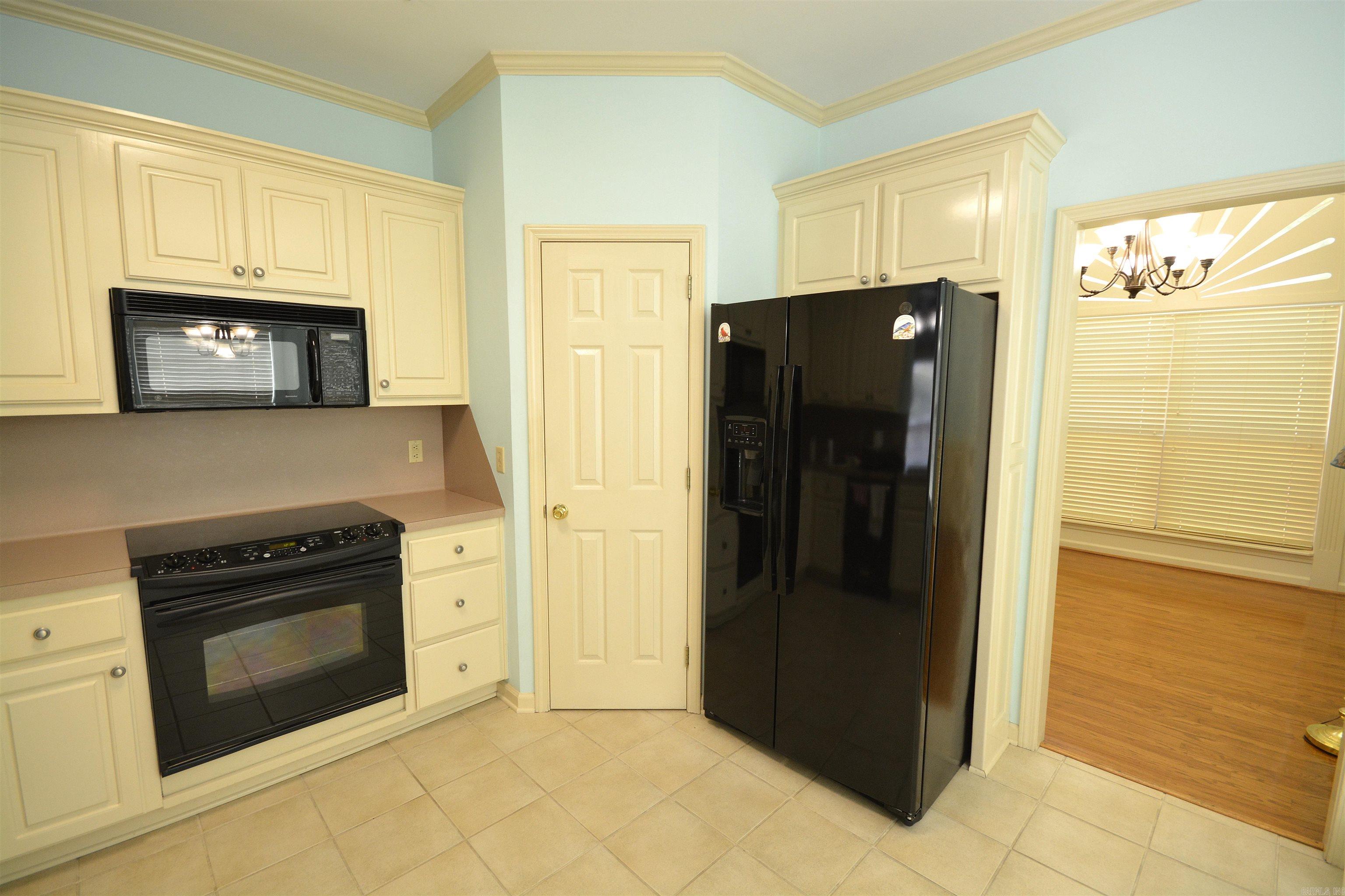 1910 Cherrybend Drive Little Rock, AR 72211