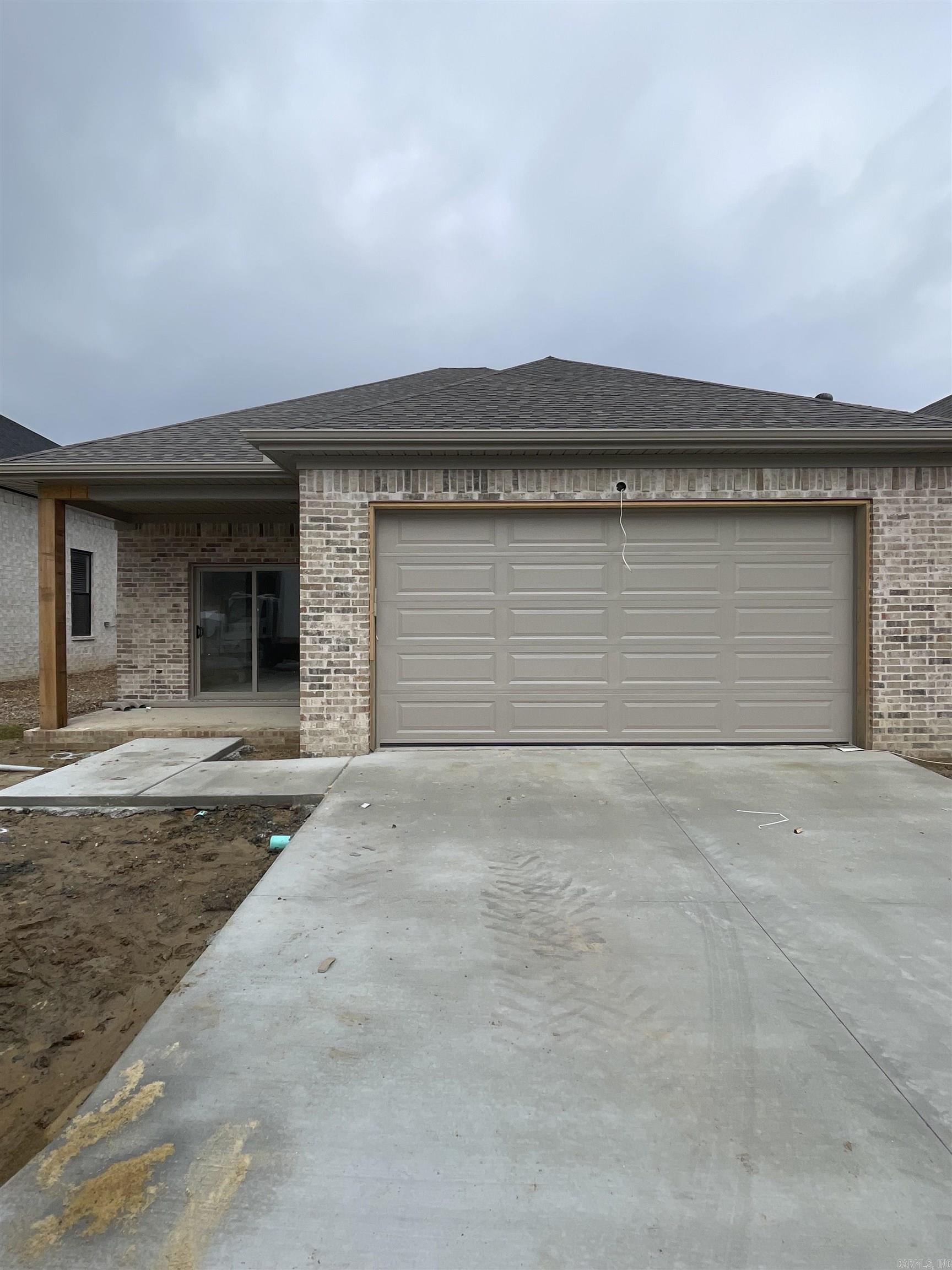 201 Edgewood Circle Little Rock, AR 72223