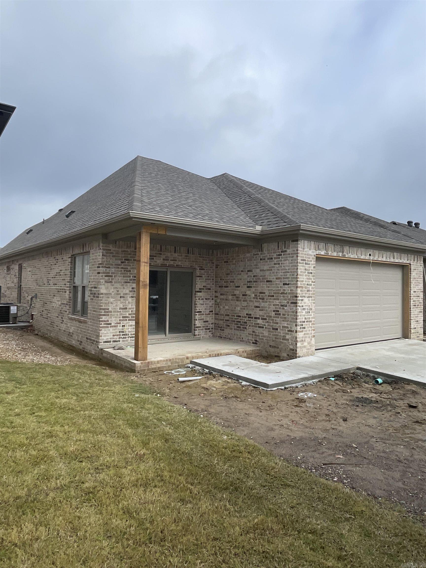 201 Edgewood Circle Little Rock, AR 72223