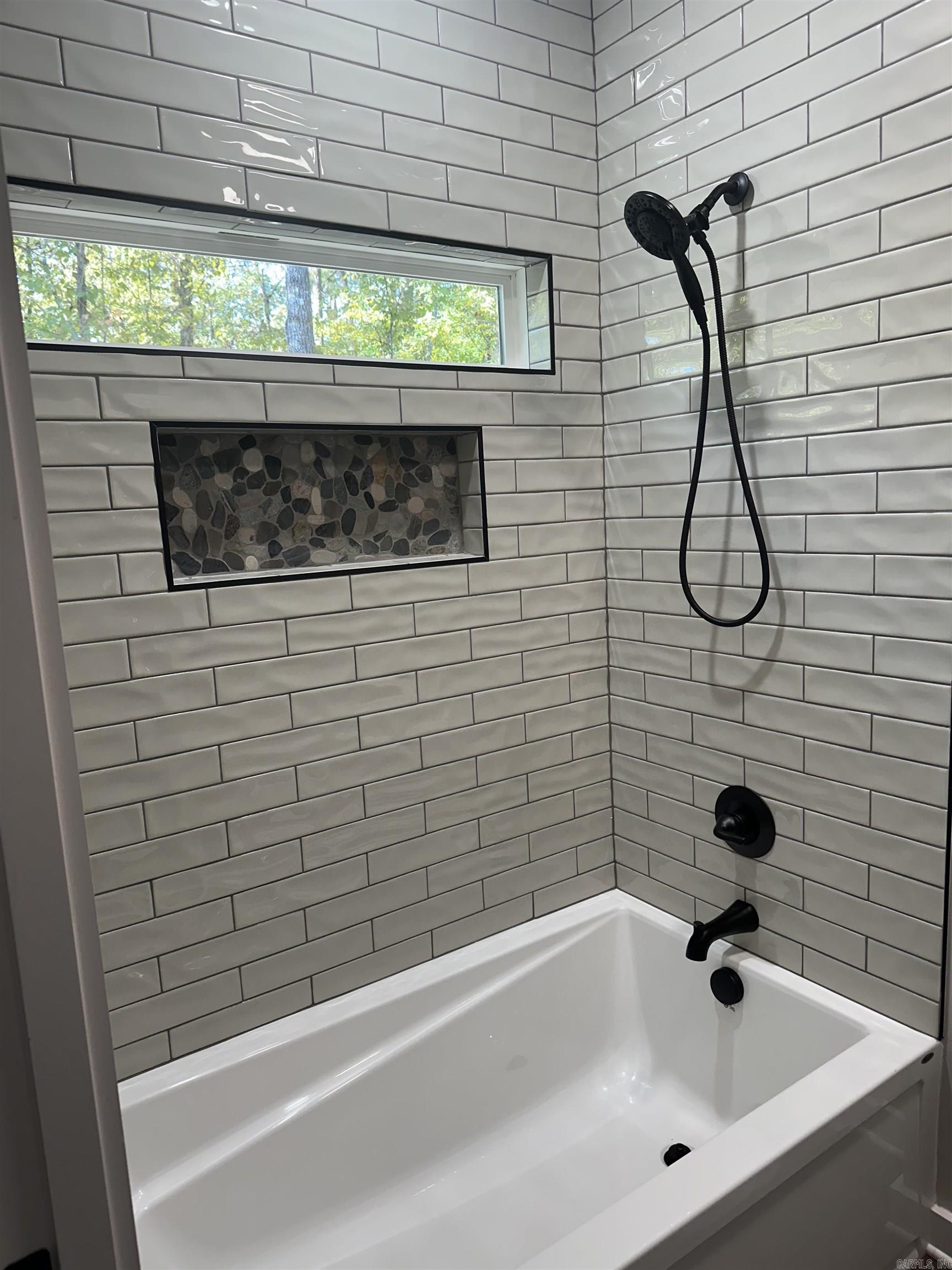 28 Darro Way Hot Springs Village, AR 71909