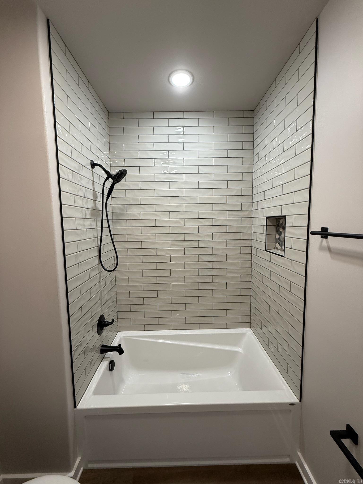 28 Darro Way Hot Springs Village, AR 71909