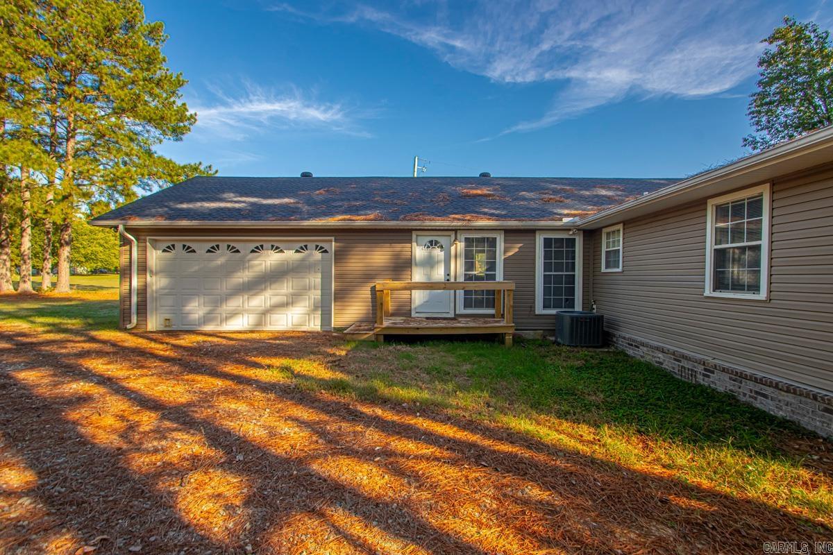 3426 Highway 5  El Paso, AR